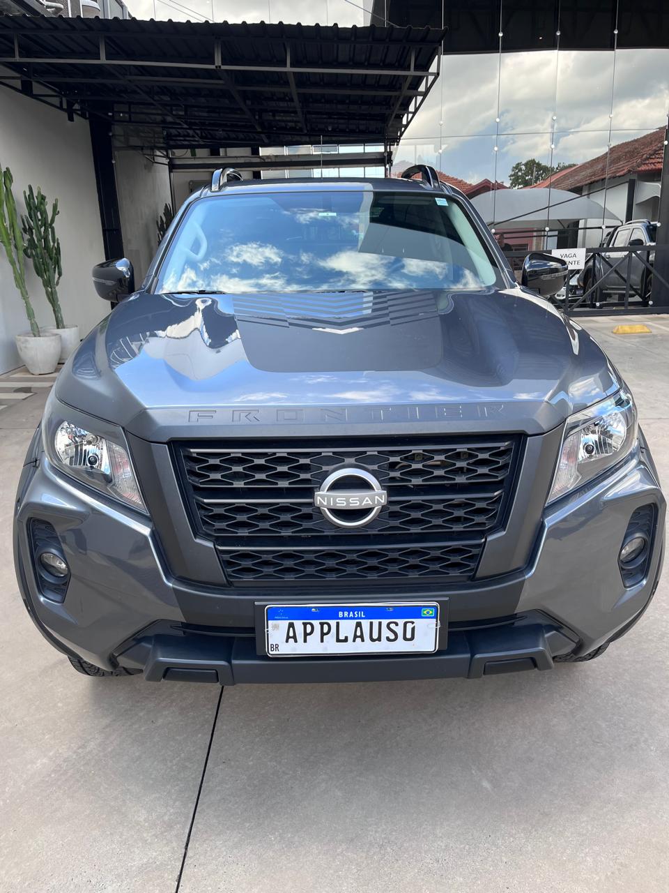 Nissan Frontier - 2.3 16V TURBO DIESEL ATTACK CD 4X4 AUTOMÁTICO