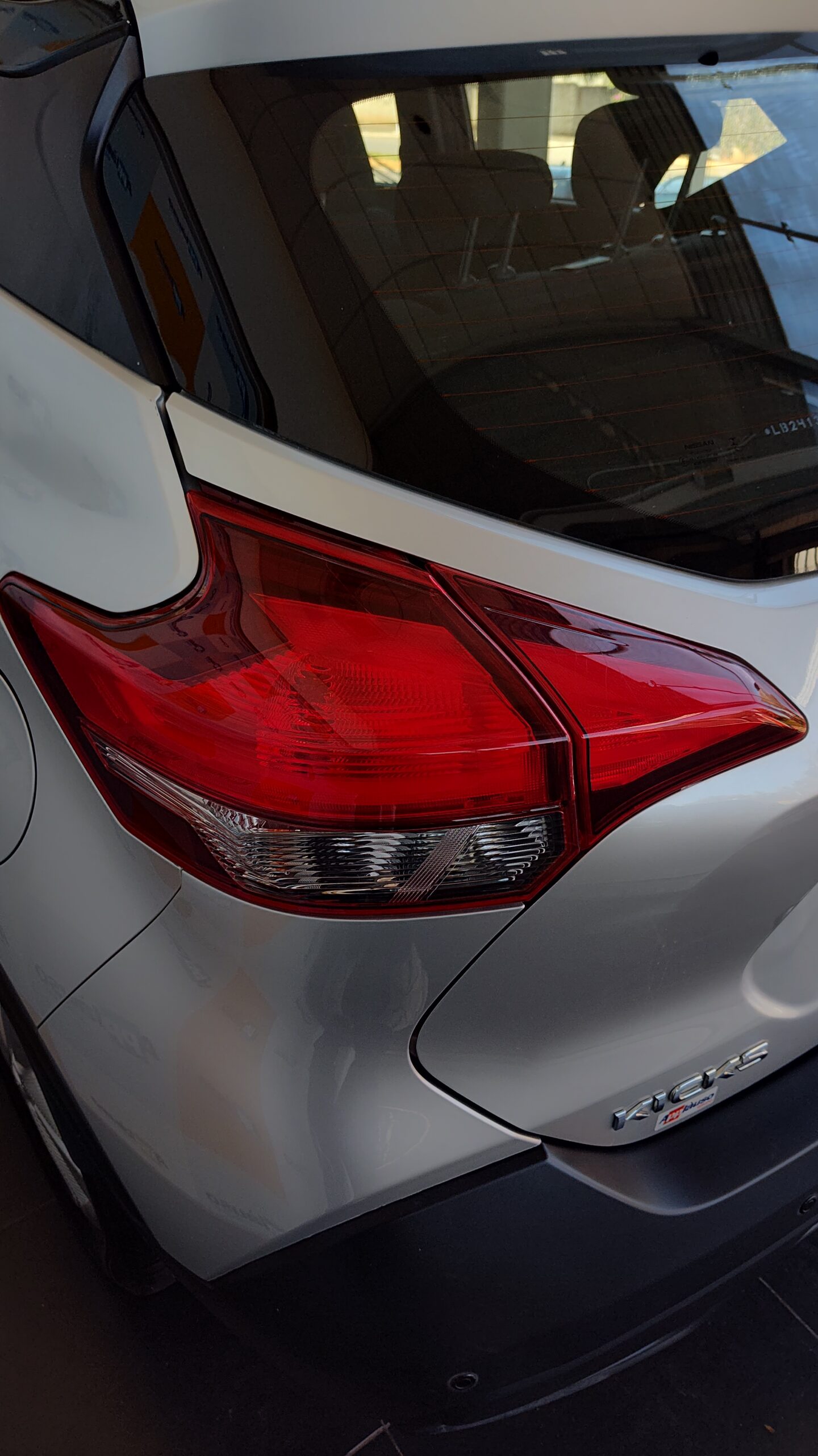 Nissan Kicks - 1.6 16V FLEXSTART S DIRECT 4P XTRONIC