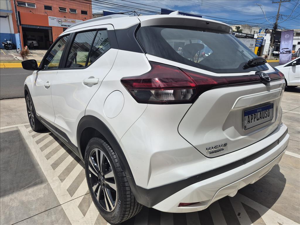 Nissan Kicks Play - 1.6 16V FLEXSTART ADVANCE PLUS XTRONIC