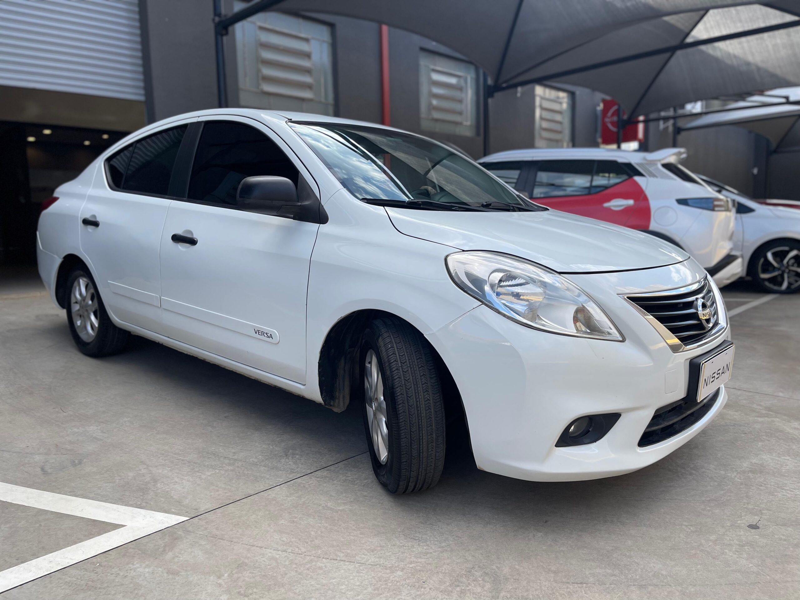 Nissan Versa - 1.6 16V FLEX SL 4P MANUAL