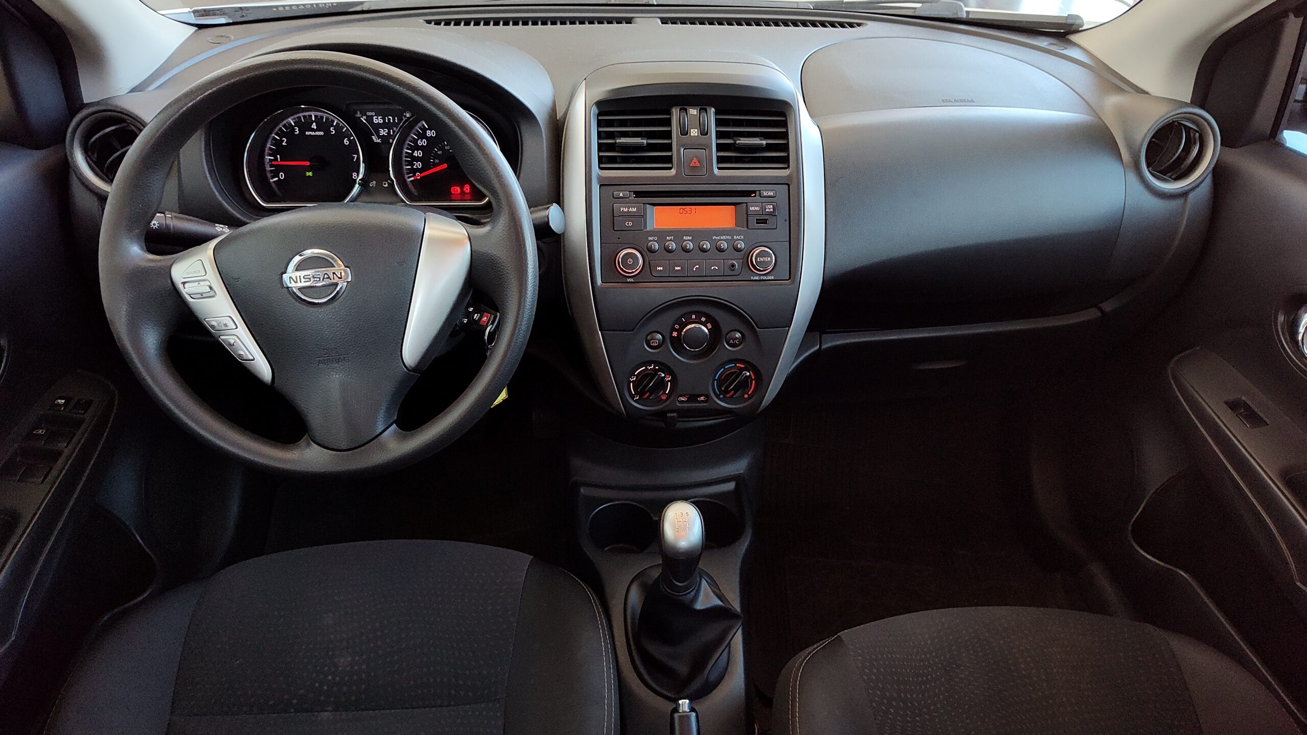 Nissan Versa - 1.6 16V FLEXSTART SV 4P MANUAL
