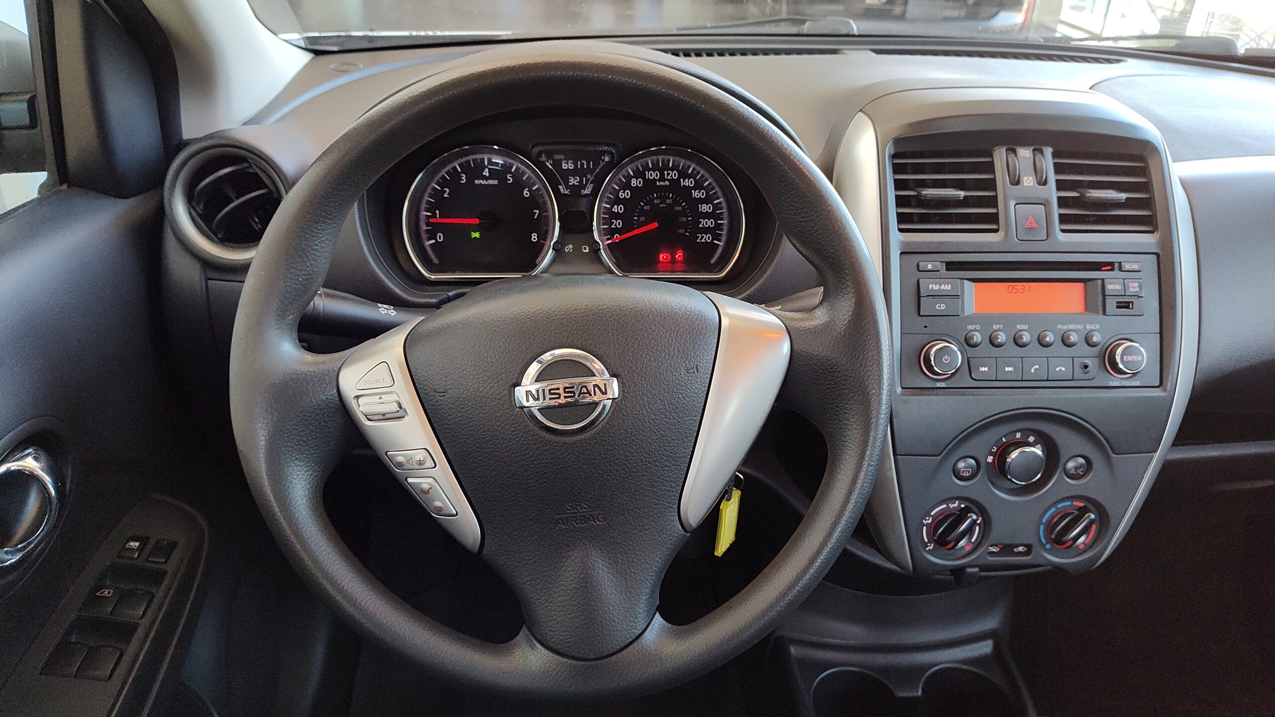 Nissan Versa - 1.6 16V FLEXSTART SV 4P MANUAL