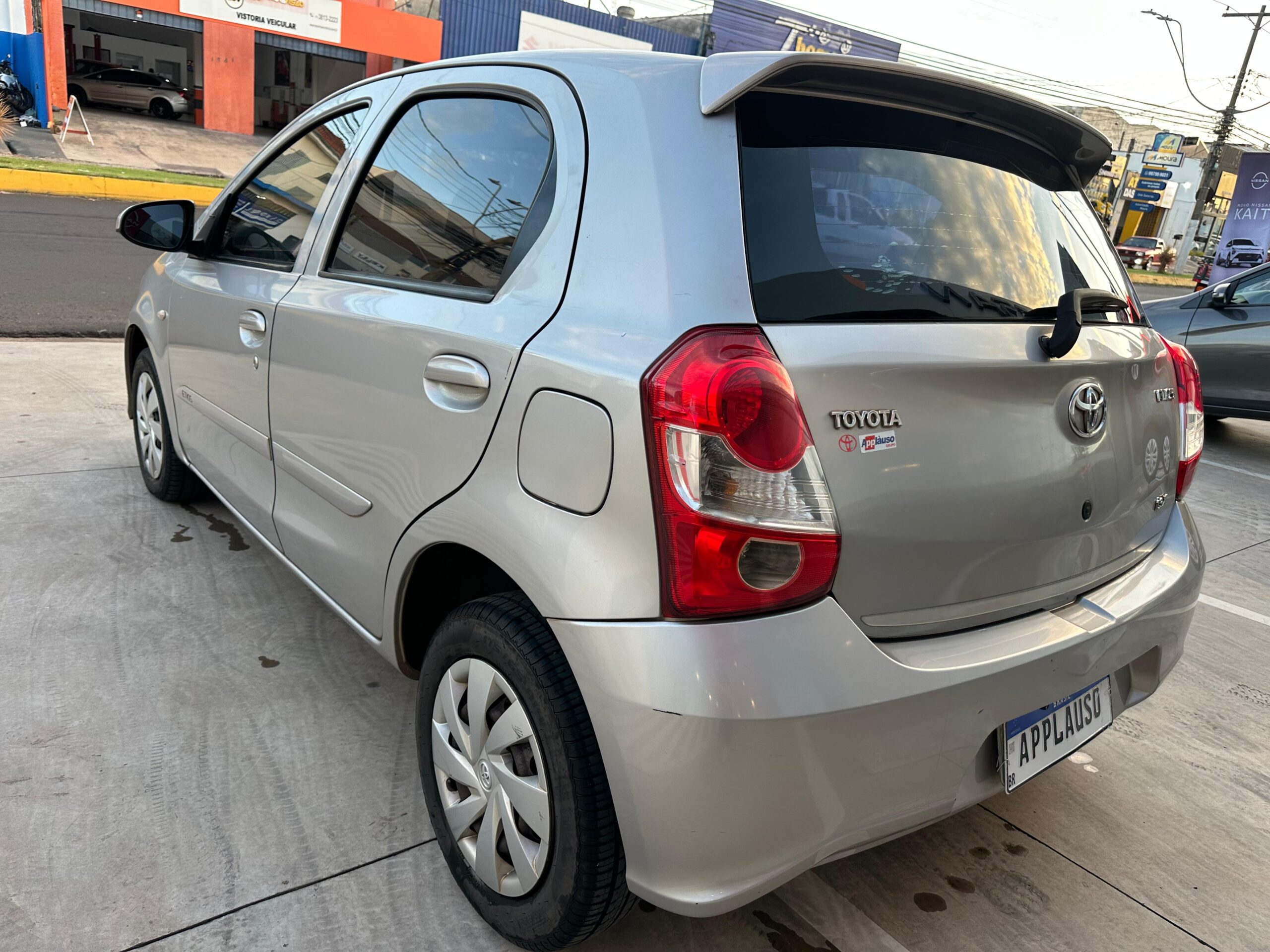 Toyota Etios - 1.3 X 16V FLEX 4P MANUAL