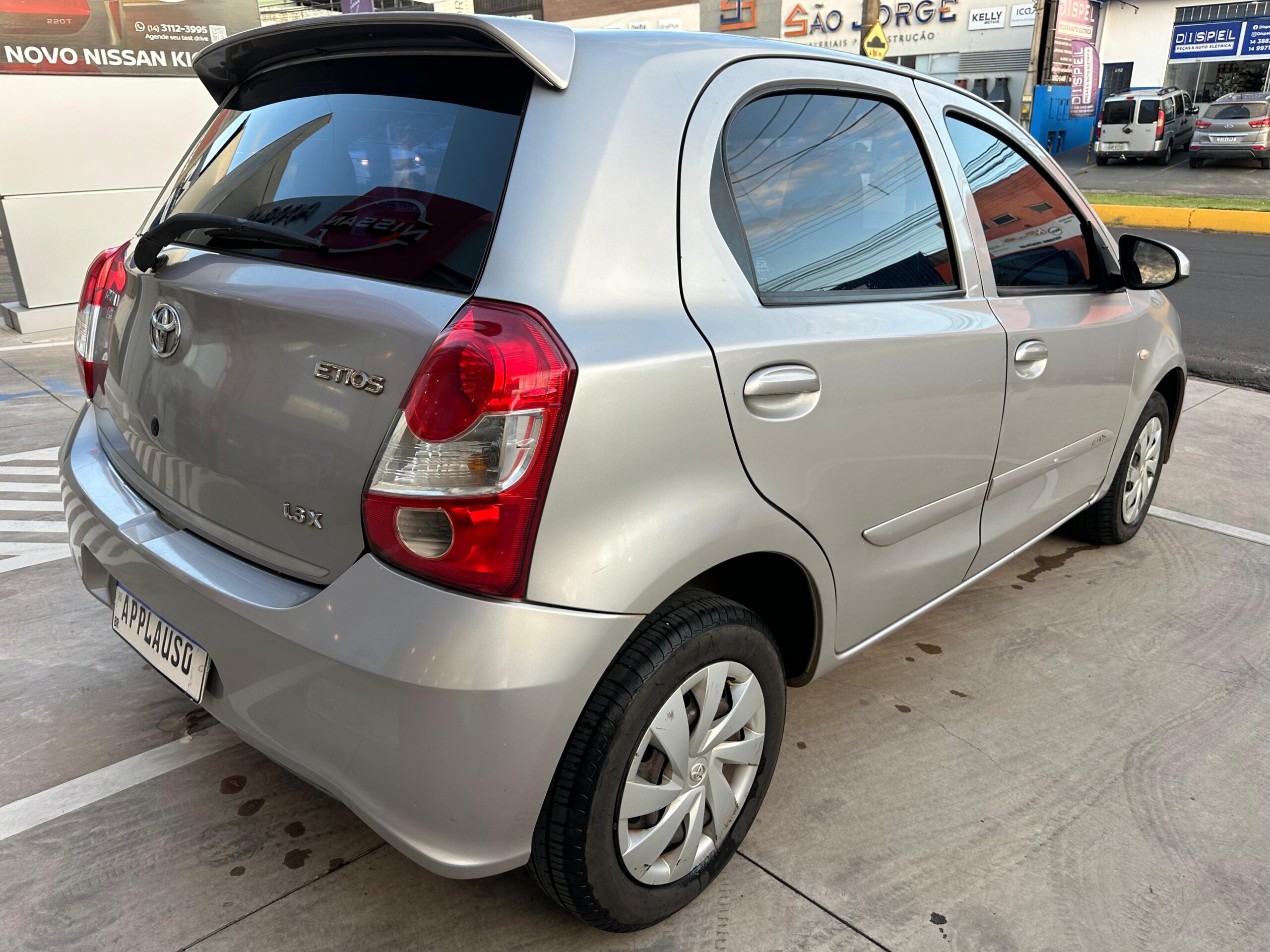 Toyota Etios - 1.3 X 16V FLEX 4P MANUAL