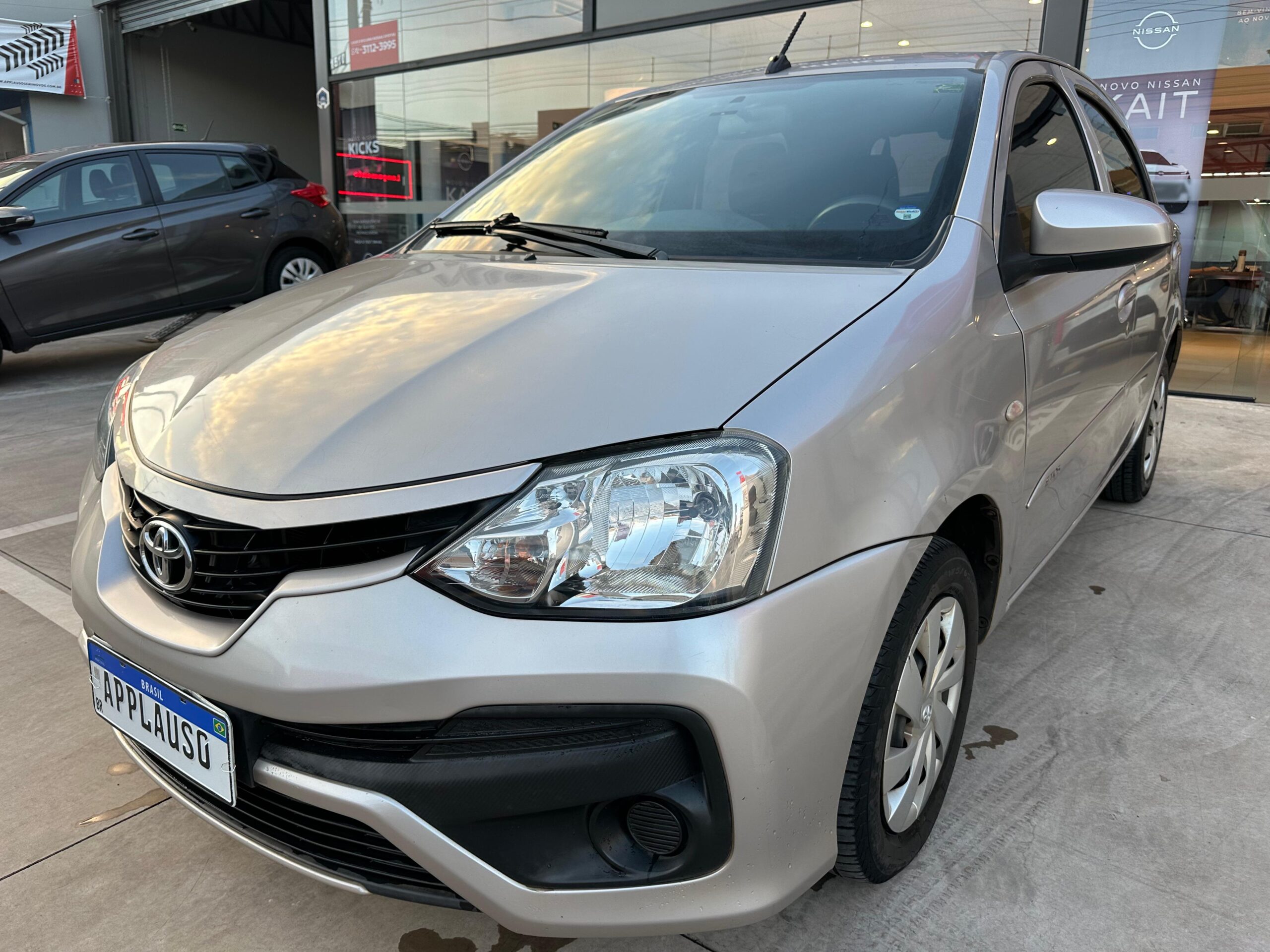 Toyota Etios - 1.3 X 16V FLEX 4P MANUAL