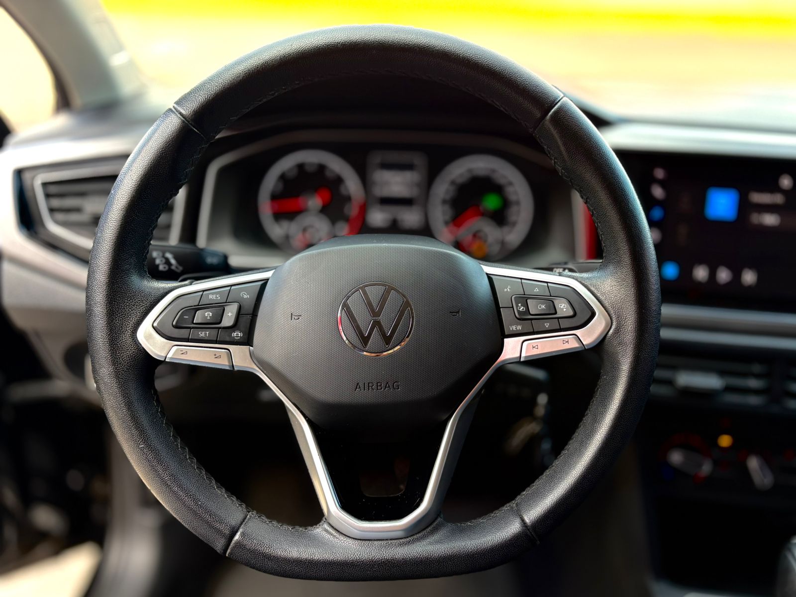 Volkswagen Nivus - 1.0 200 TSI TOTAL FLEX COMFORTLINE AUTOMÁTICO