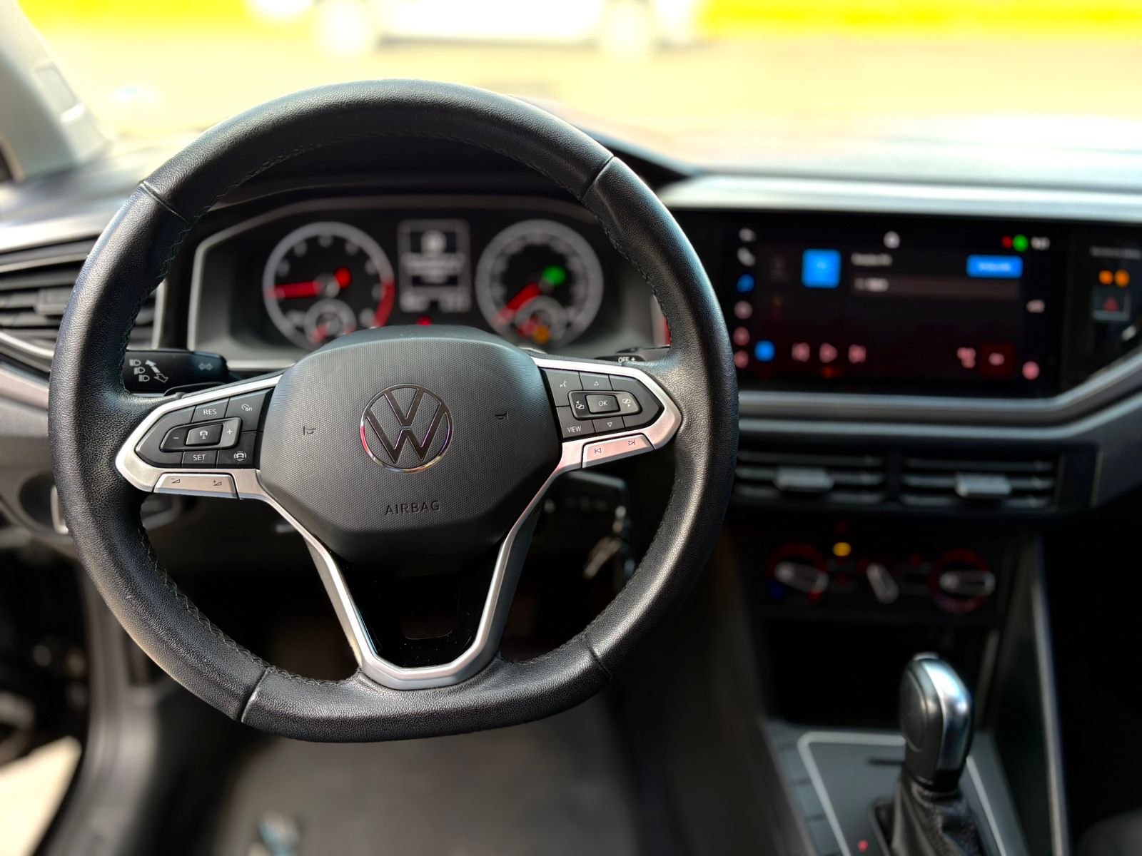 Volkswagen Nivus - 1.0 200 TSI TOTAL FLEX COMFORTLINE AUTOMÁTICO