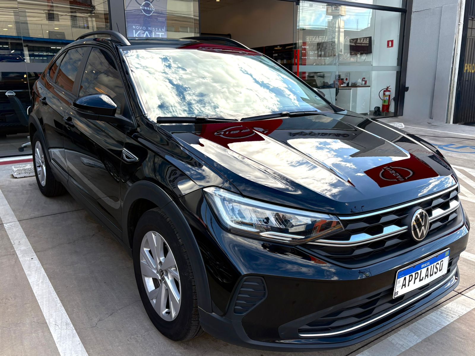 Volkswagen Nivus - 1.0 200 TSI TOTAL FLEX COMFORTLINE AUTOMÁTICO
