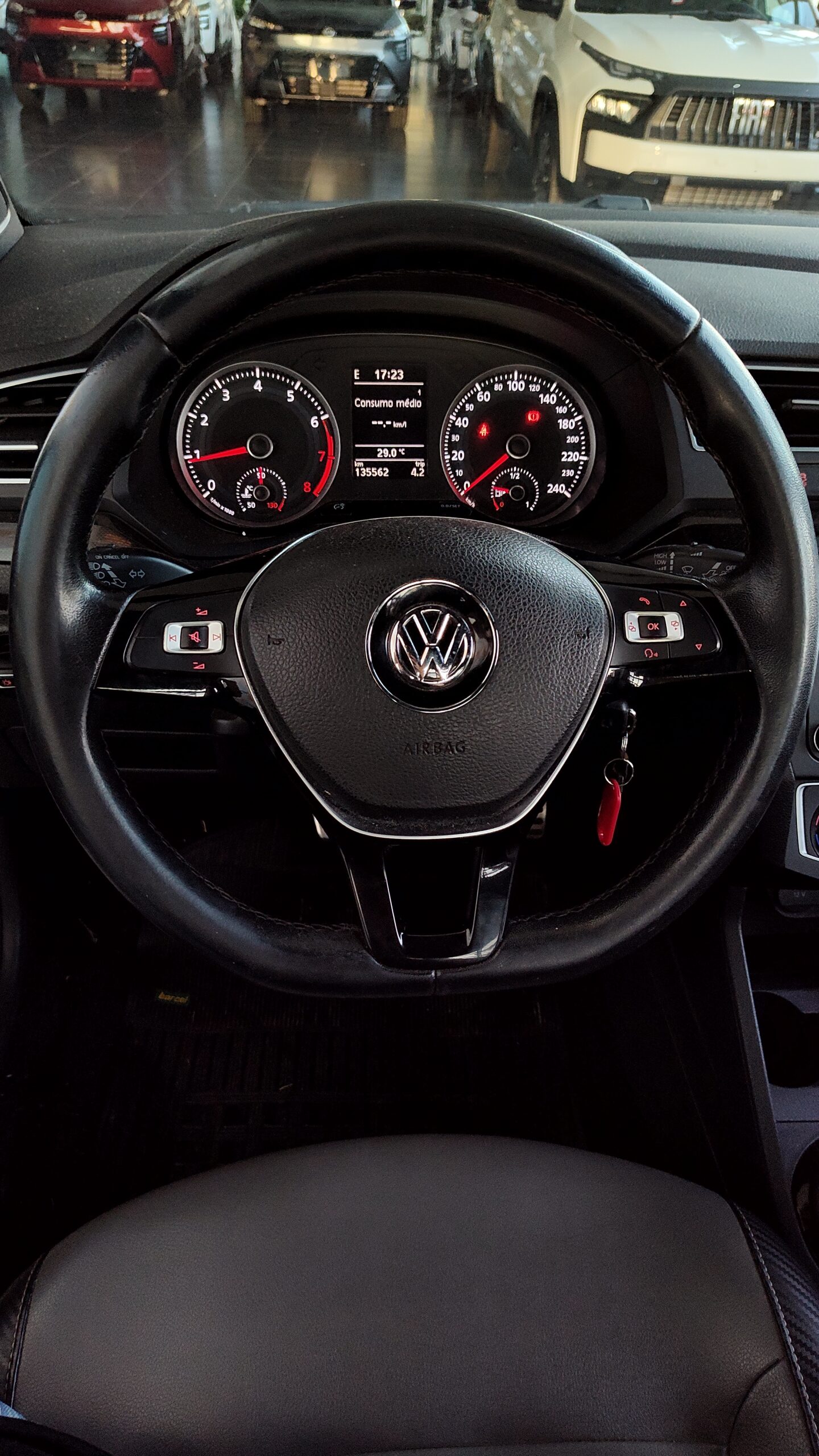 Volkswagen Saveiro - 1.6 CROSS CE 16V FLEX 2P MANUAL