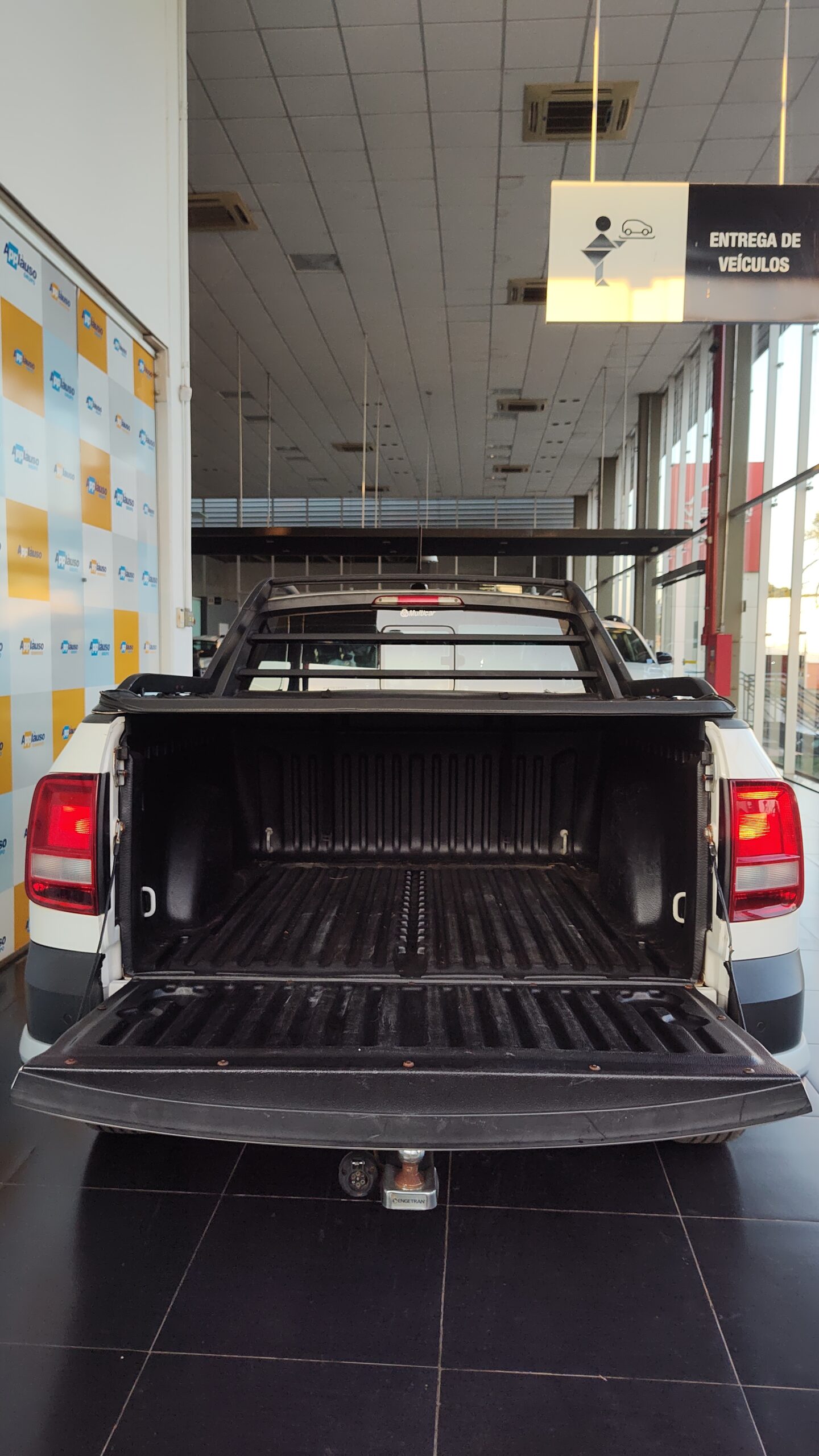 Volkswagen Saveiro - 1.6 CROSS CE 16V FLEX 2P MANUAL
