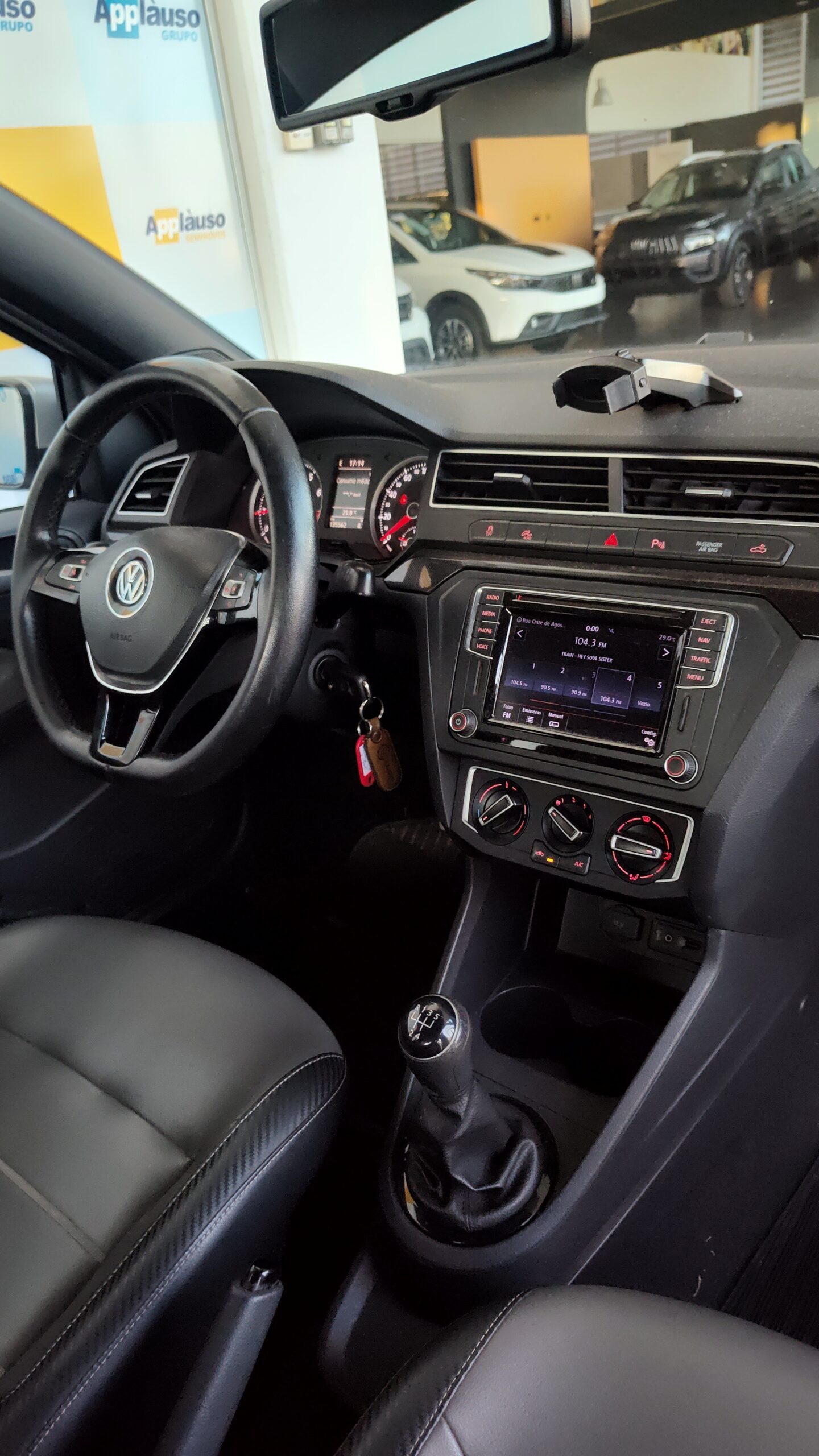 Volkswagen Saveiro - 1.6 CROSS CE 16V FLEX 2P MANUAL