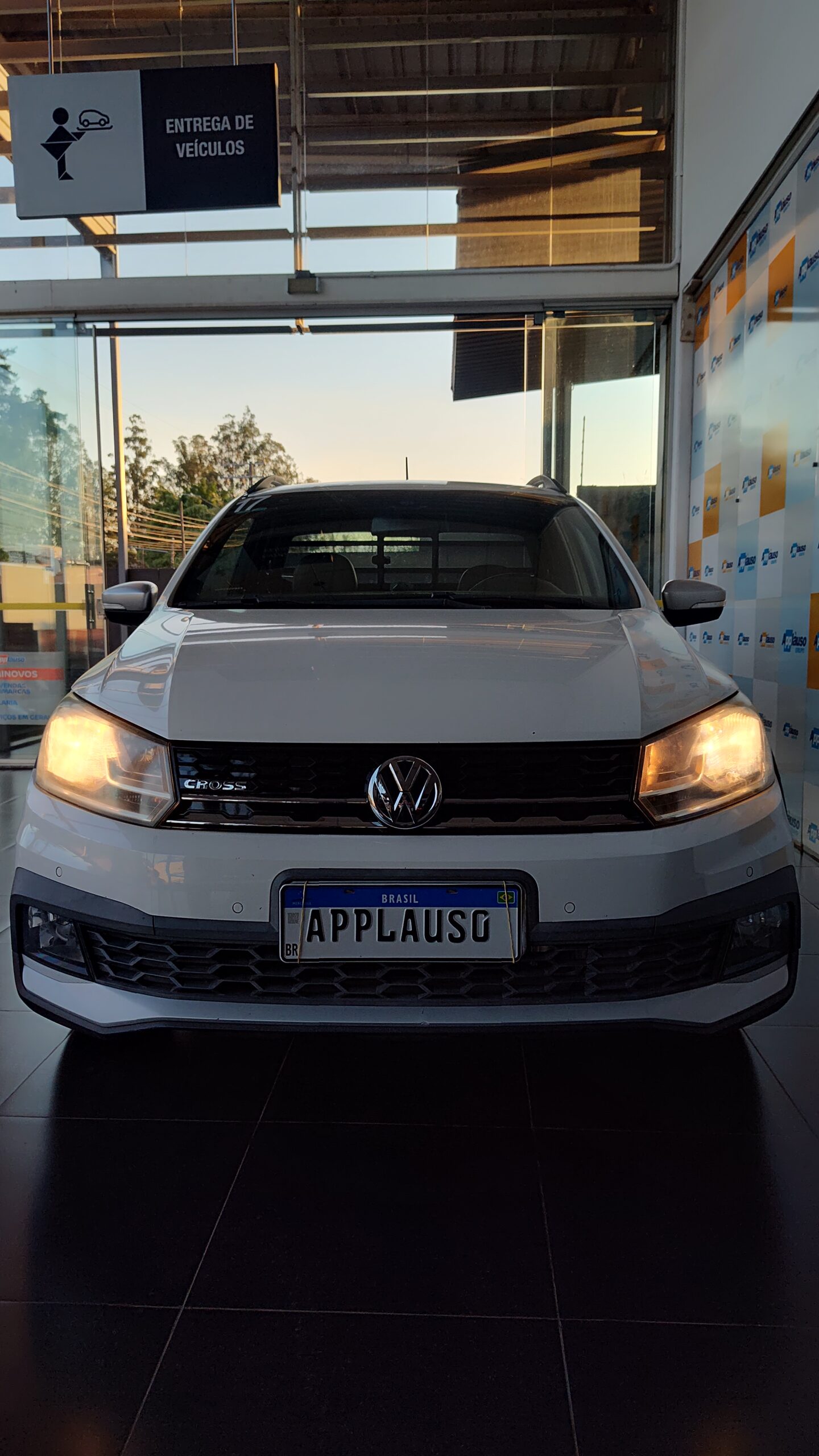 Volkswagen Saveiro - 1.6 CROSS CE 16V FLEX 2P MANUAL