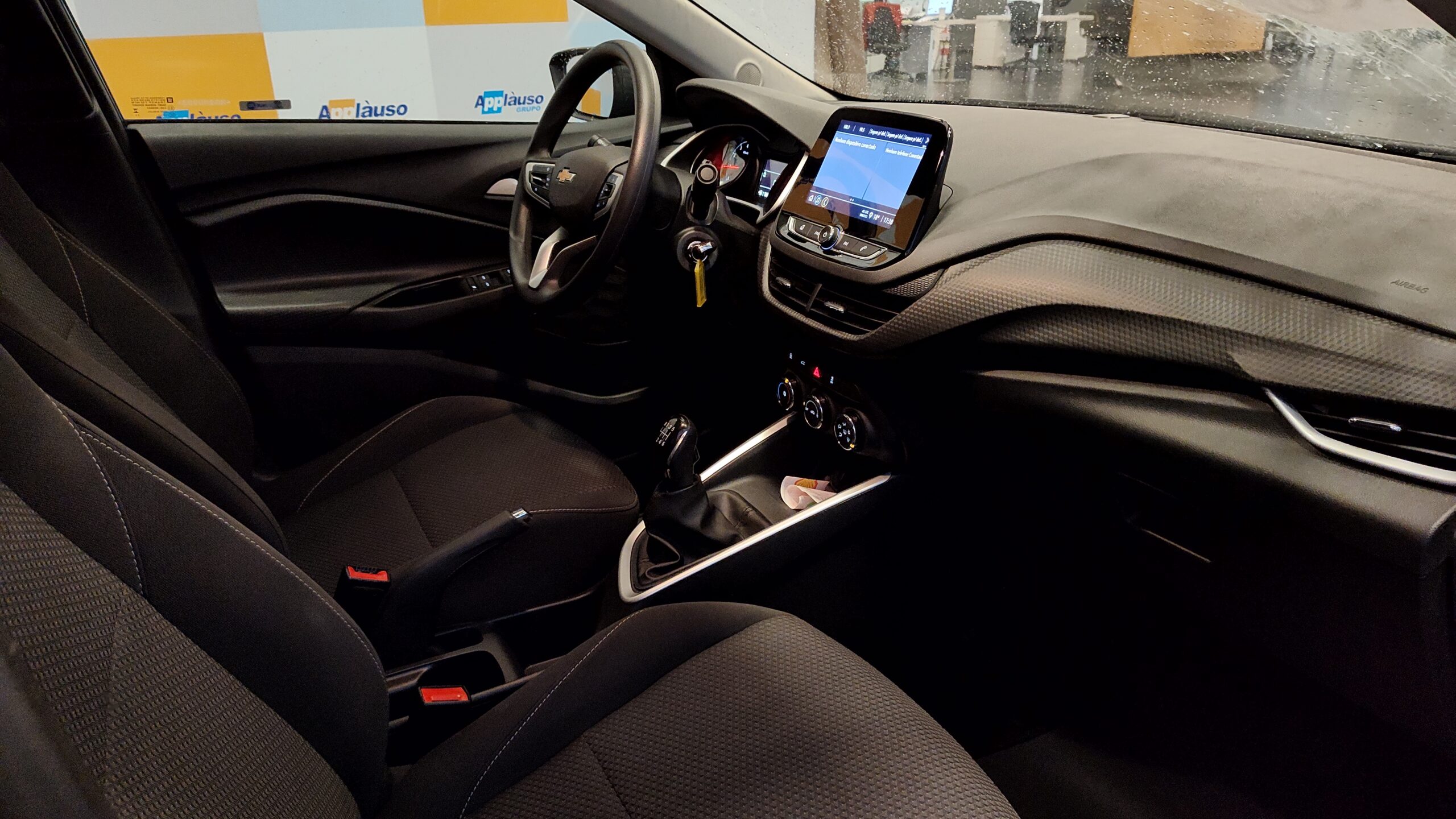 Chevrolet Onix - 1.0 FLEX LT MANUAL