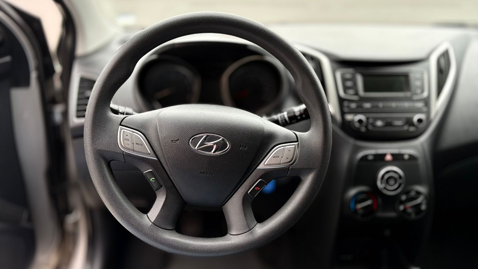 Hyundai Hb20 - 1.0 UNIQUE 12V FLEX 4P MANUAL