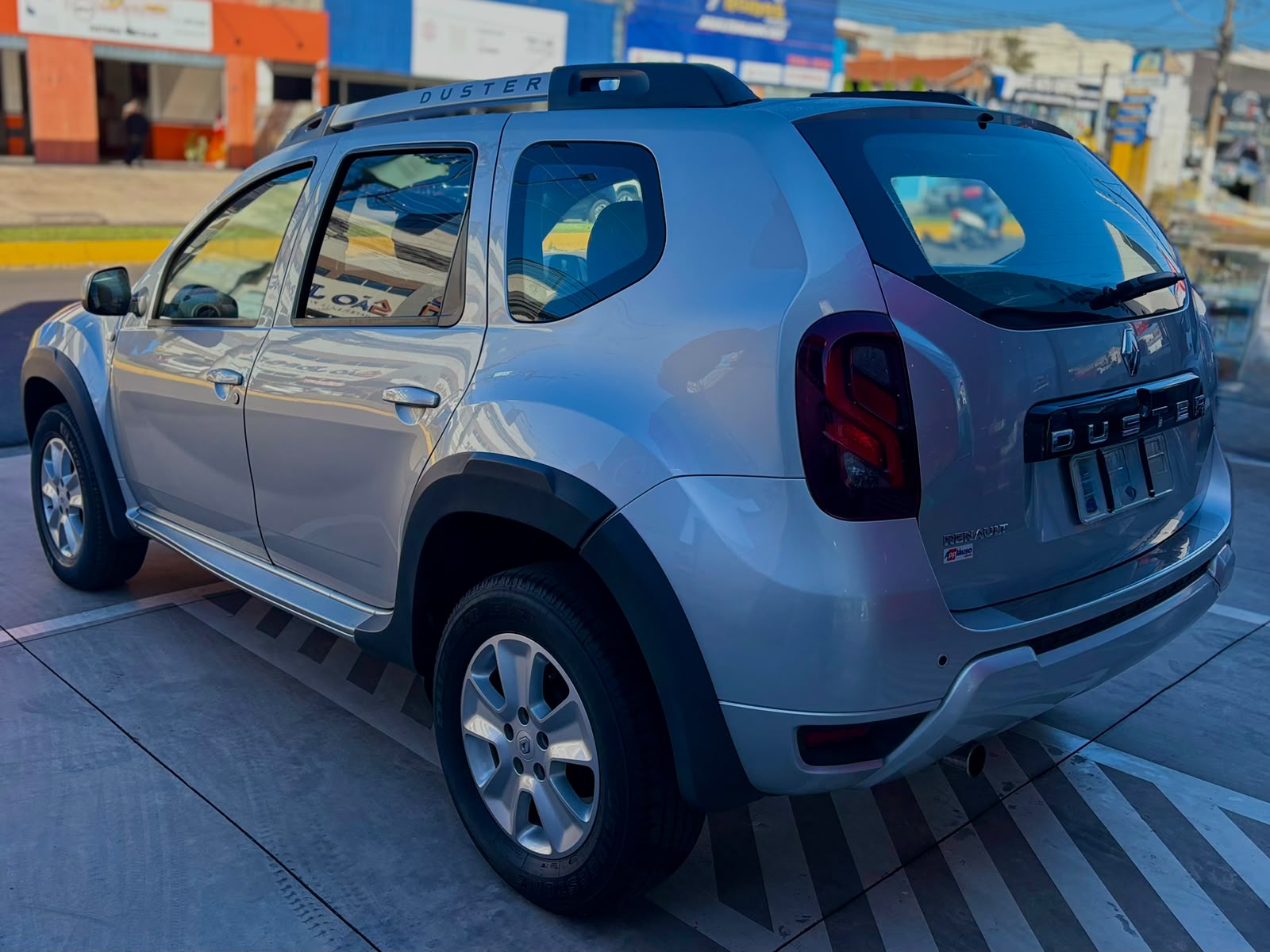 Renault Duster - 1.6 DYNAMIQUE 4X2 16V FLEX 4P MANUAL