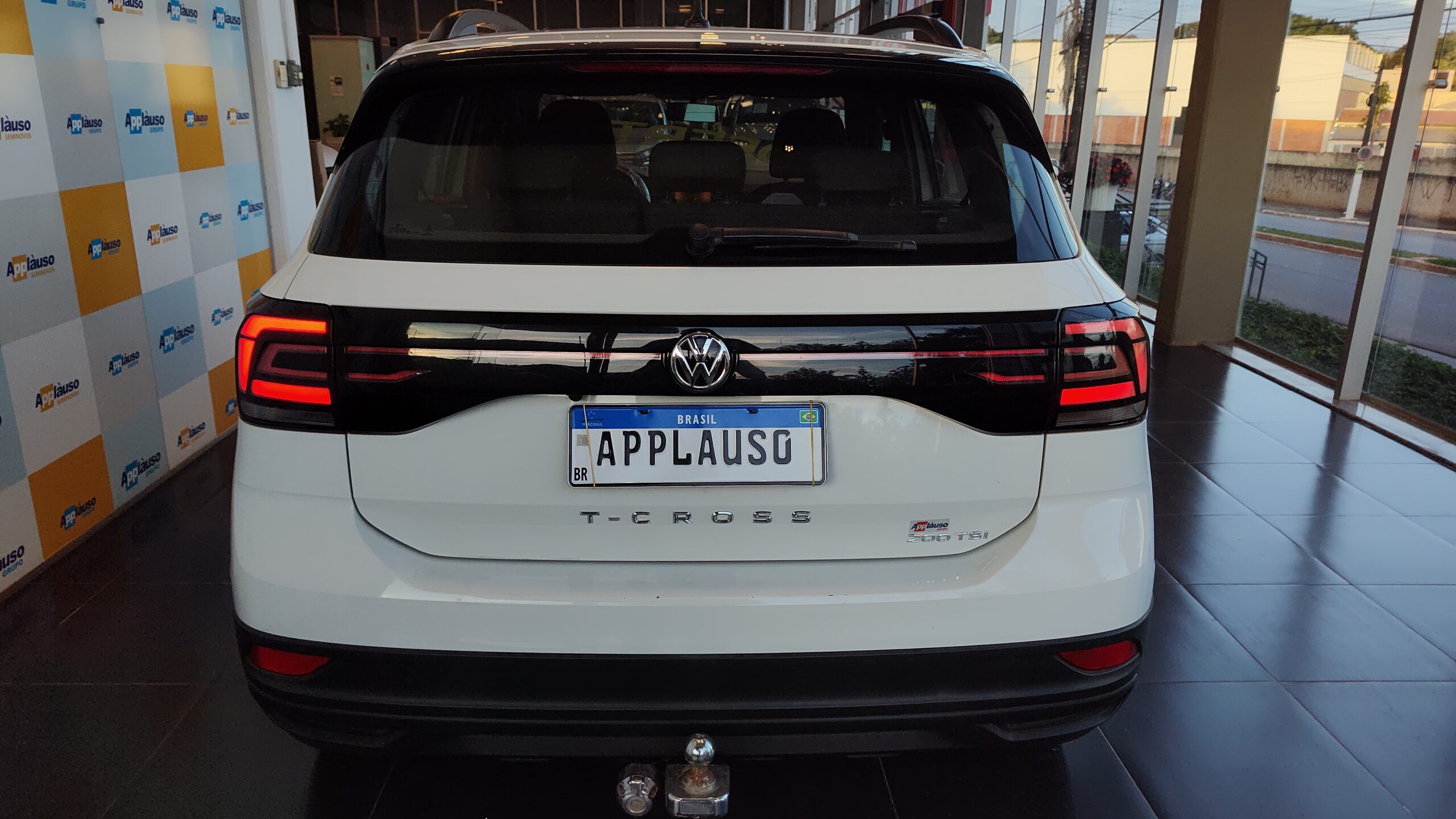 Volkswagen T-cross - 1.0 200 TSI TOTAL FLEX SENSE AUTOMÁTICO