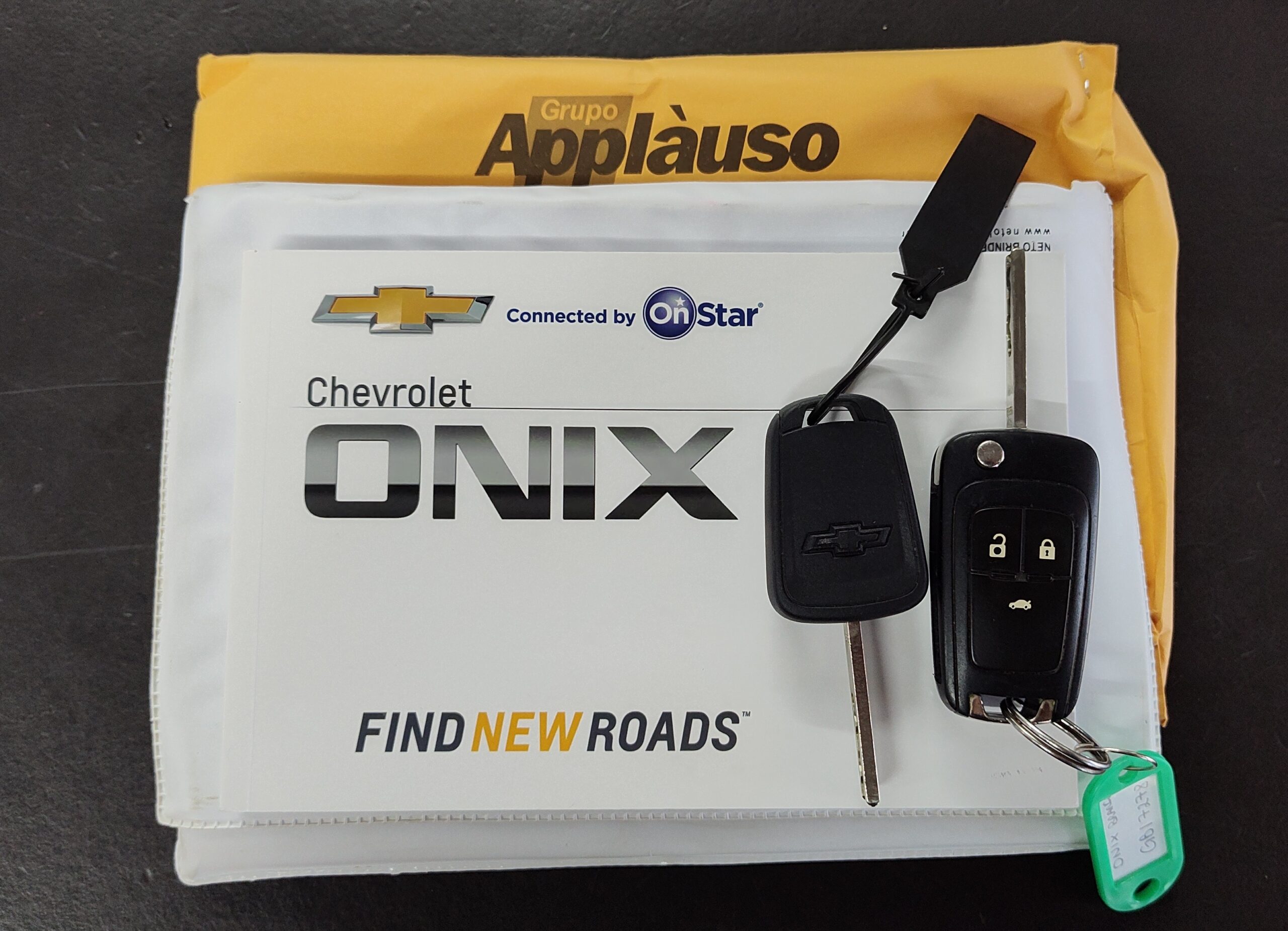 Chevrolet Onix - 1.4 MPFI ACTIV 8V FLEX 4P AUTOMÁTICO