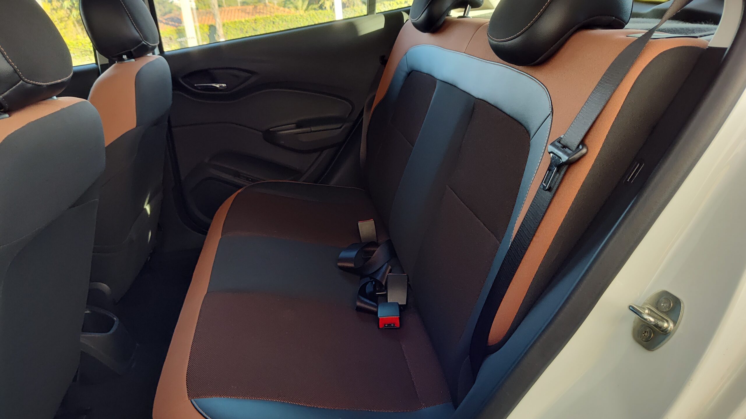 Chevrolet Onix - 1.4 MPFI ACTIV 8V FLEX 4P AUTOMÁTICO