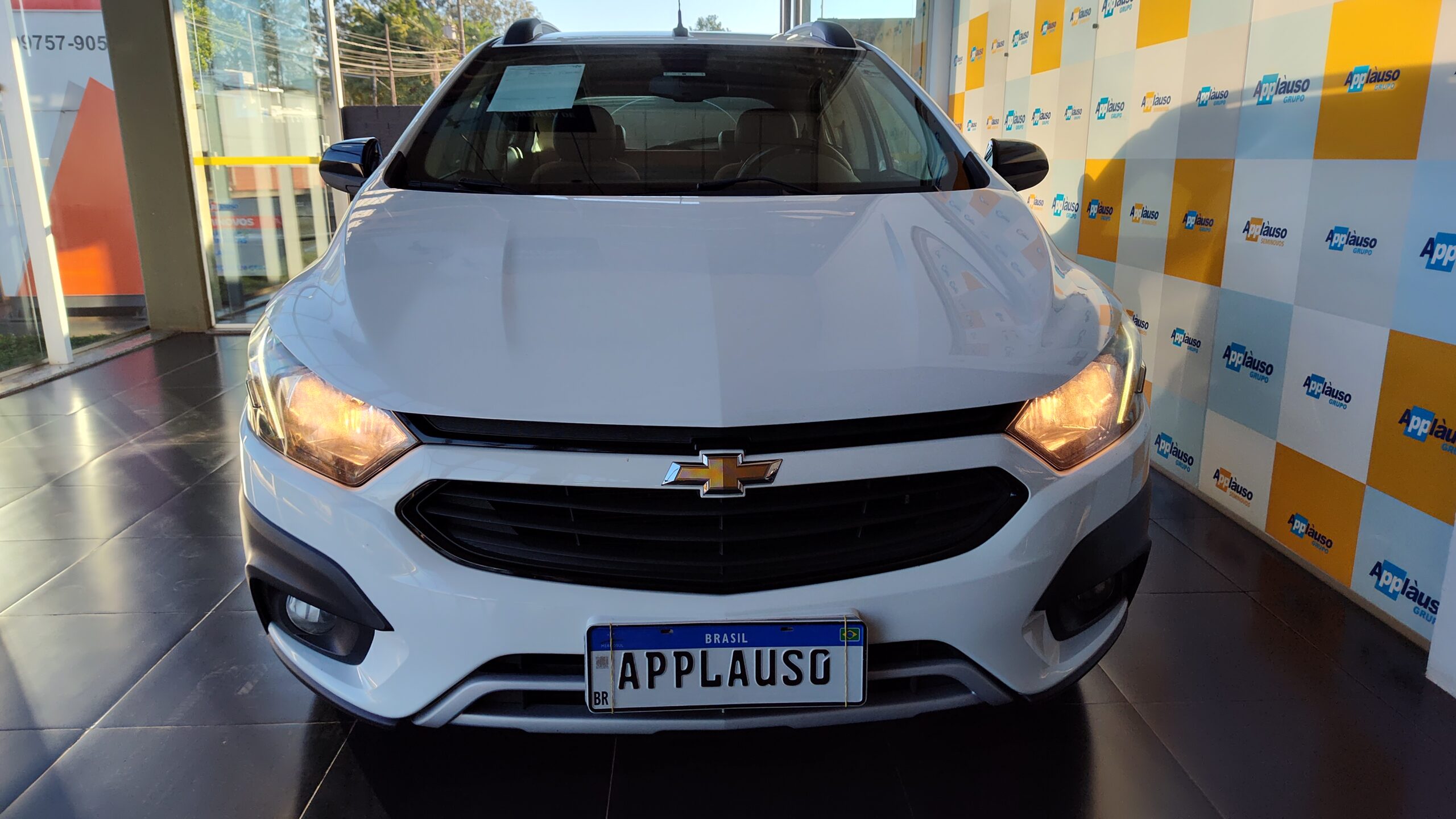 Chevrolet Onix - 1.4 MPFI ACTIV 8V FLEX 4P AUTOMÁTICO