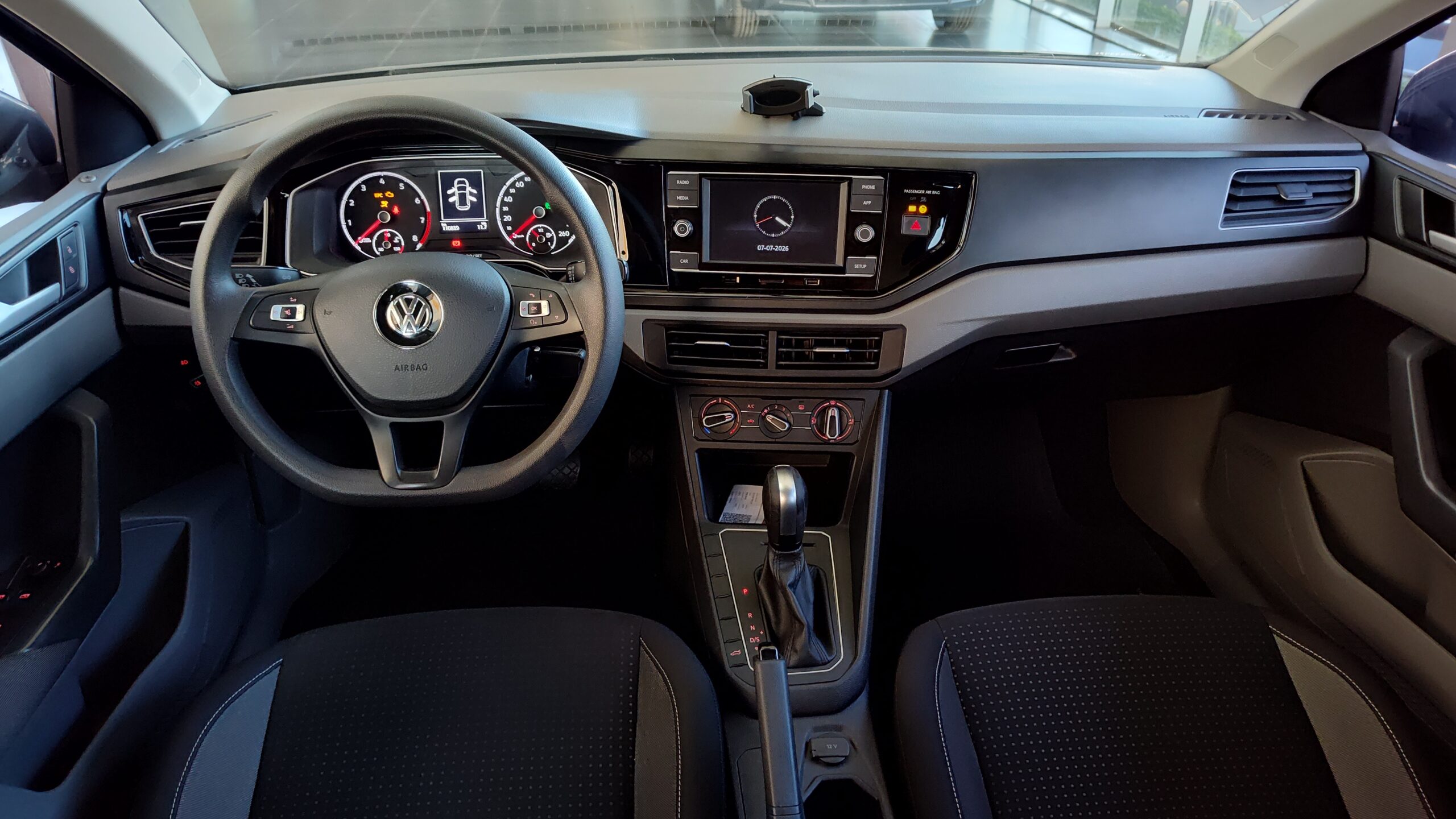 Volkswagen Polo - 1.0 200 TSI COMFORTLINE AUTOMÁTICO