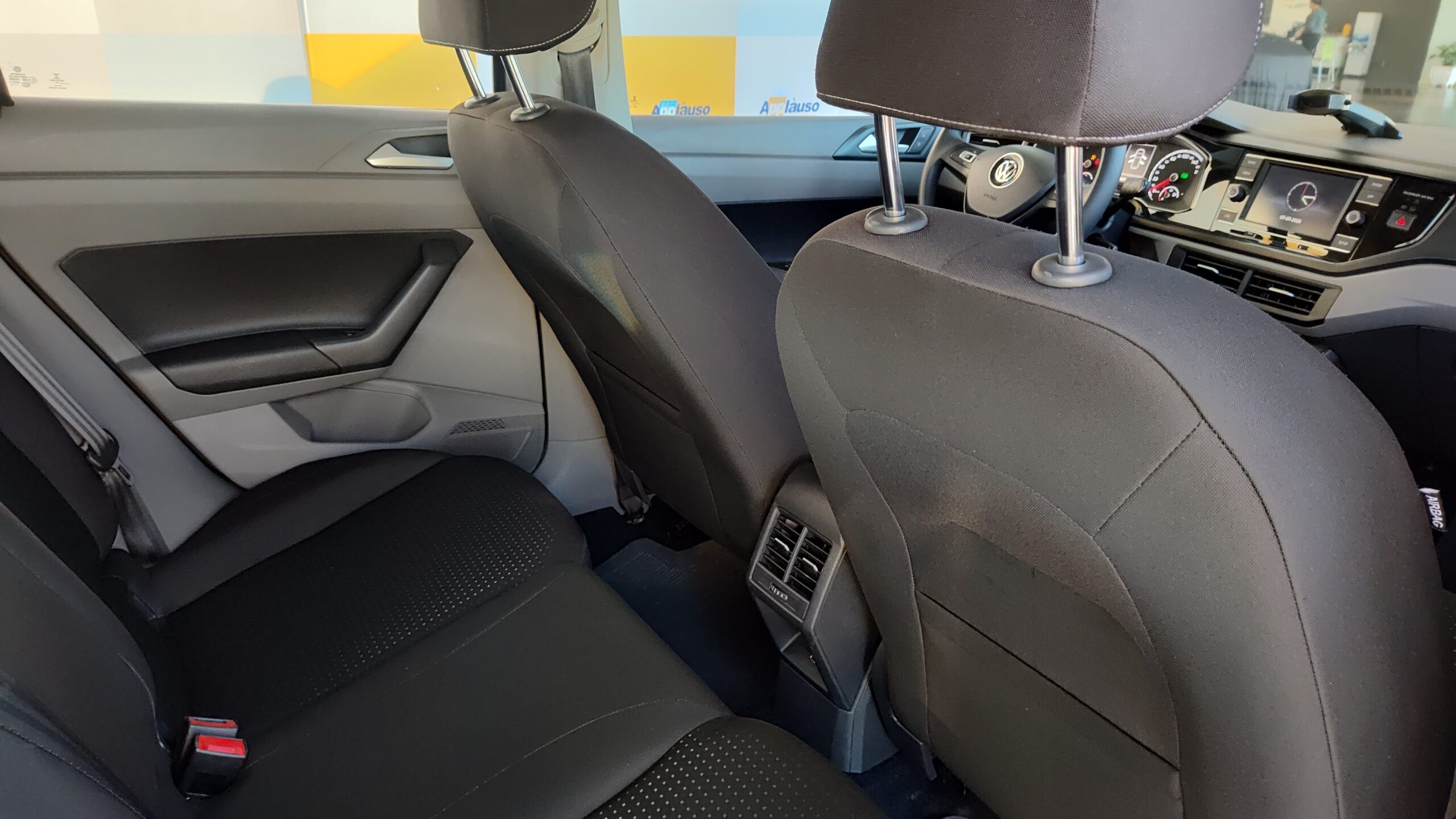 Volkswagen Polo - 1.0 200 TSI COMFORTLINE AUTOMÁTICO
