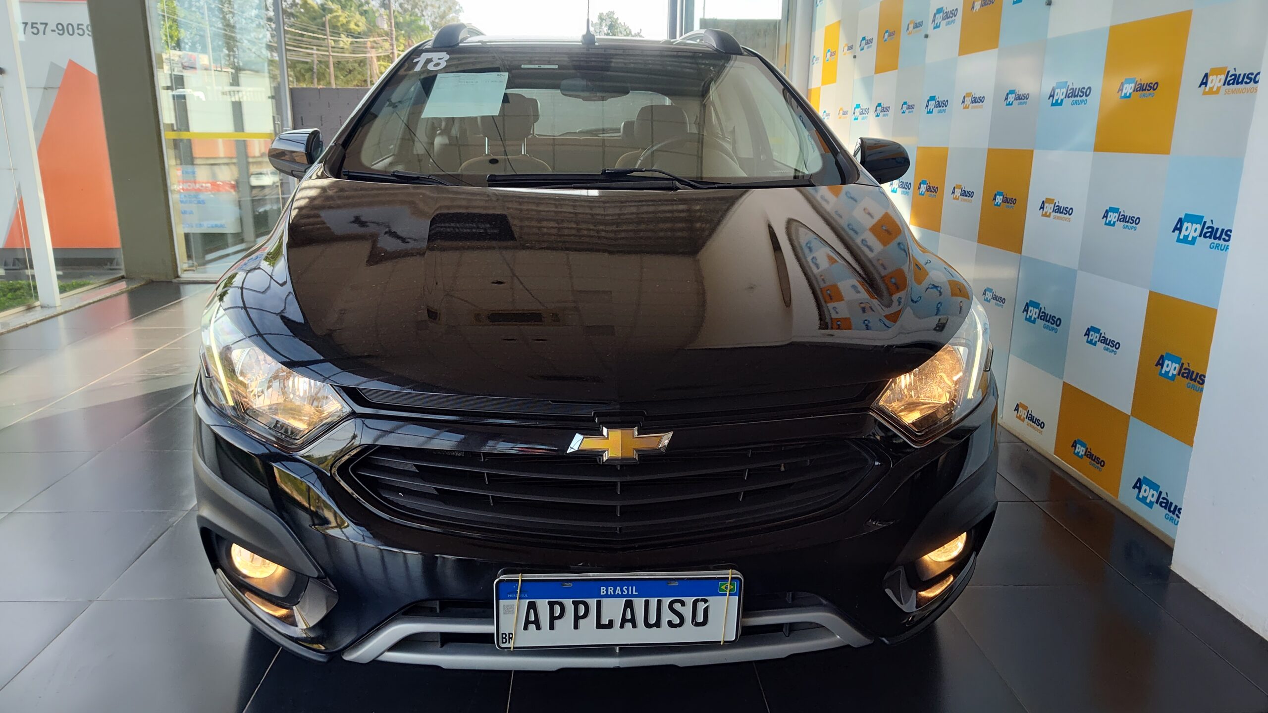 Chevrolet Onix - 1.4 MPFI ACTIV 8V FLEX 4P AUTOMÁTICO