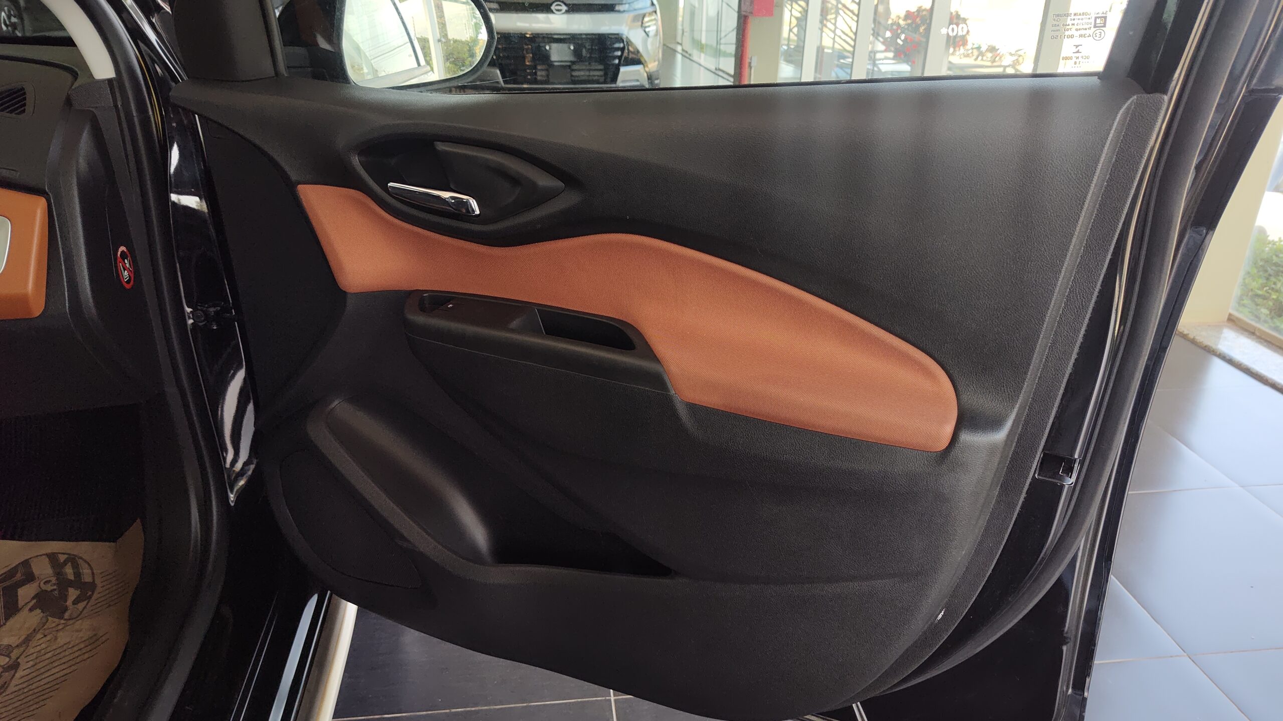 Chevrolet Onix - 1.4 MPFI ACTIV 8V FLEX 4P AUTOMÁTICO