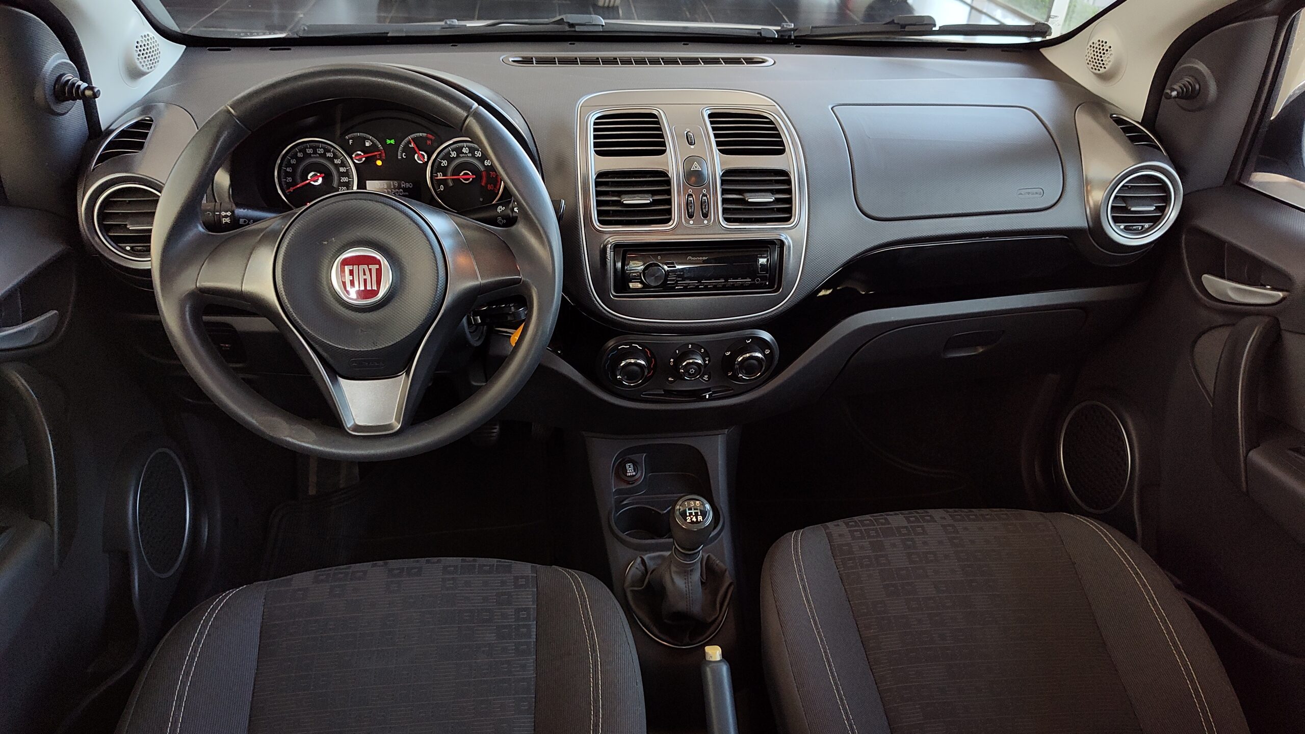 Fiat Palio - 1.0 MPI ATTRACTIVE 8V FLEX 4P MANUAL