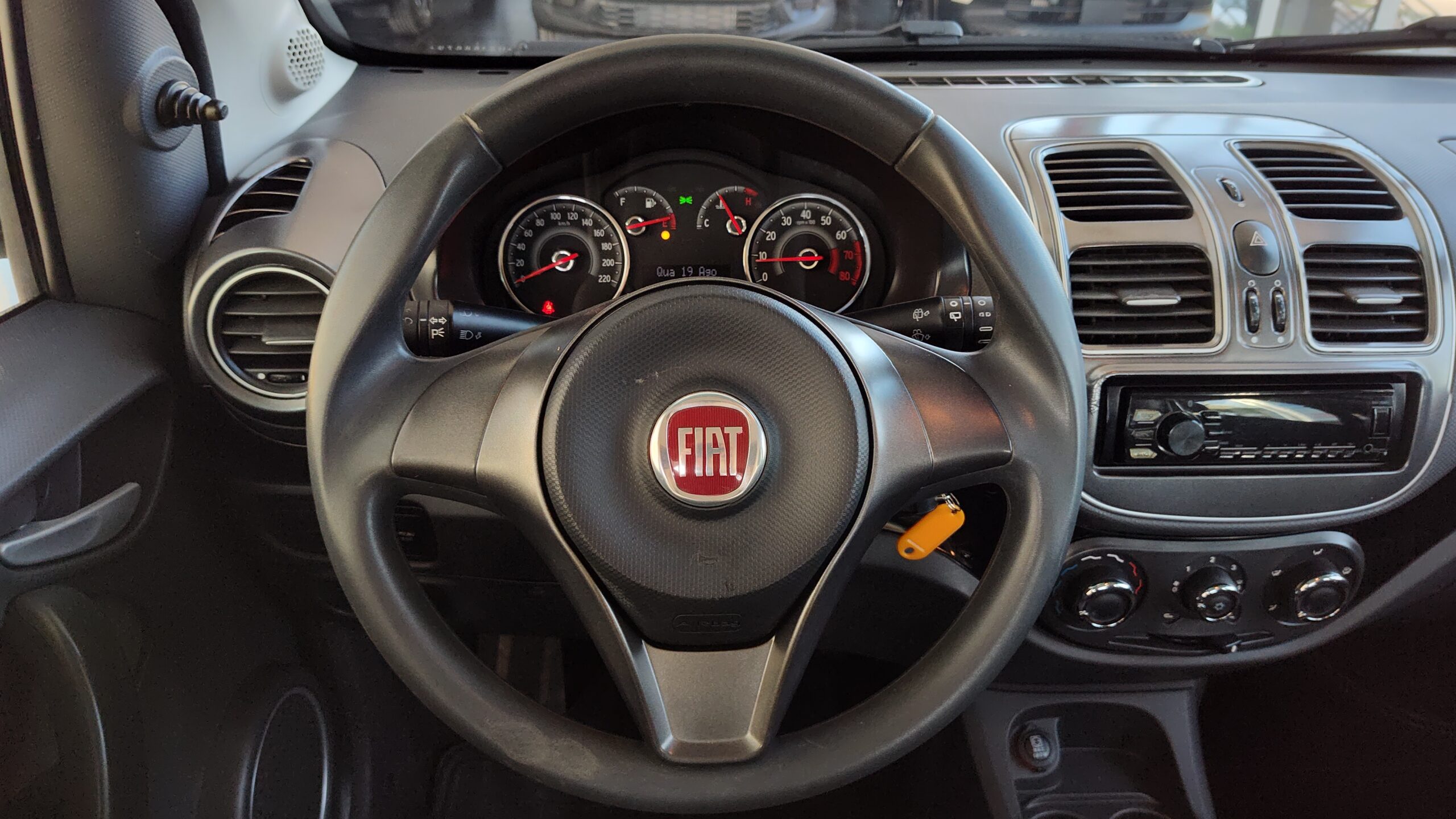 Fiat Palio - 1.0 MPI ATTRACTIVE 8V FLEX 4P MANUAL