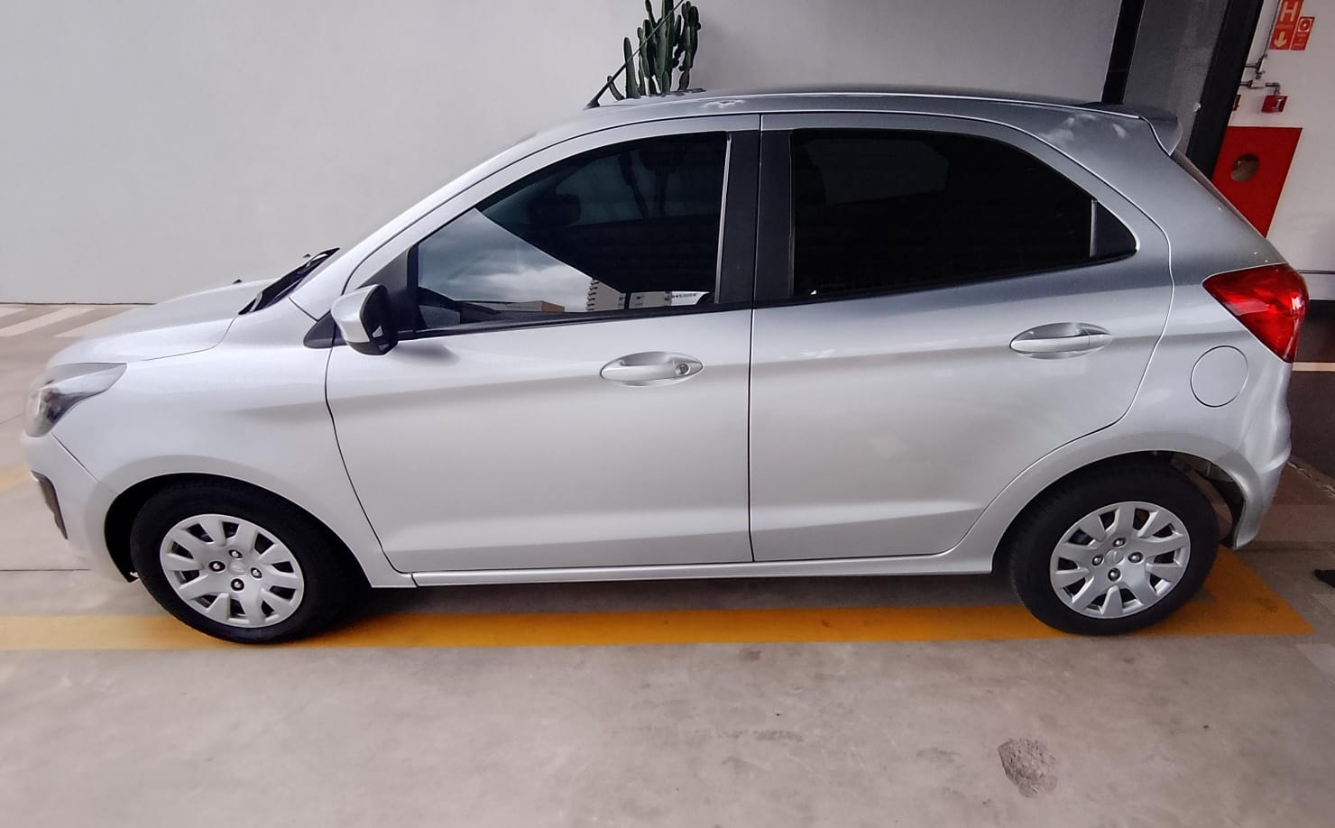 Ford Ka - 1.0 TI-VCT FLEX SE MANUAL