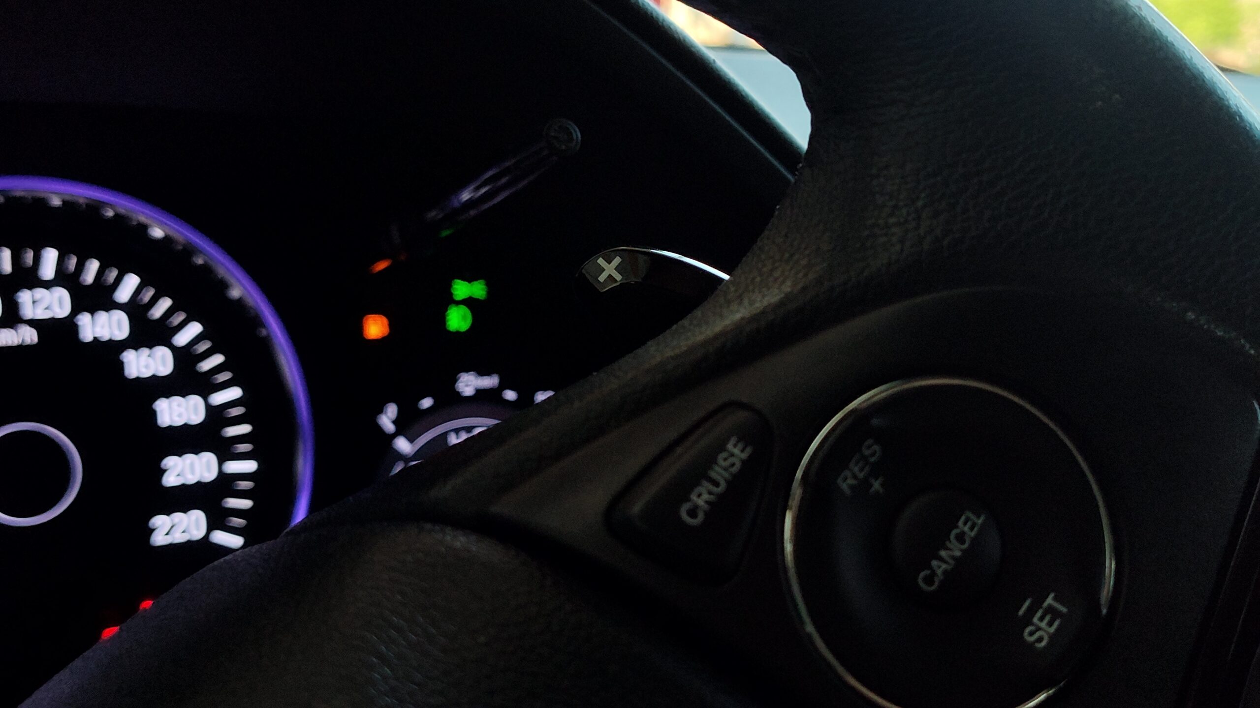 Honda Hr-v - 1.8 16V FLEX TOURING 4P AUTOMÁTICO