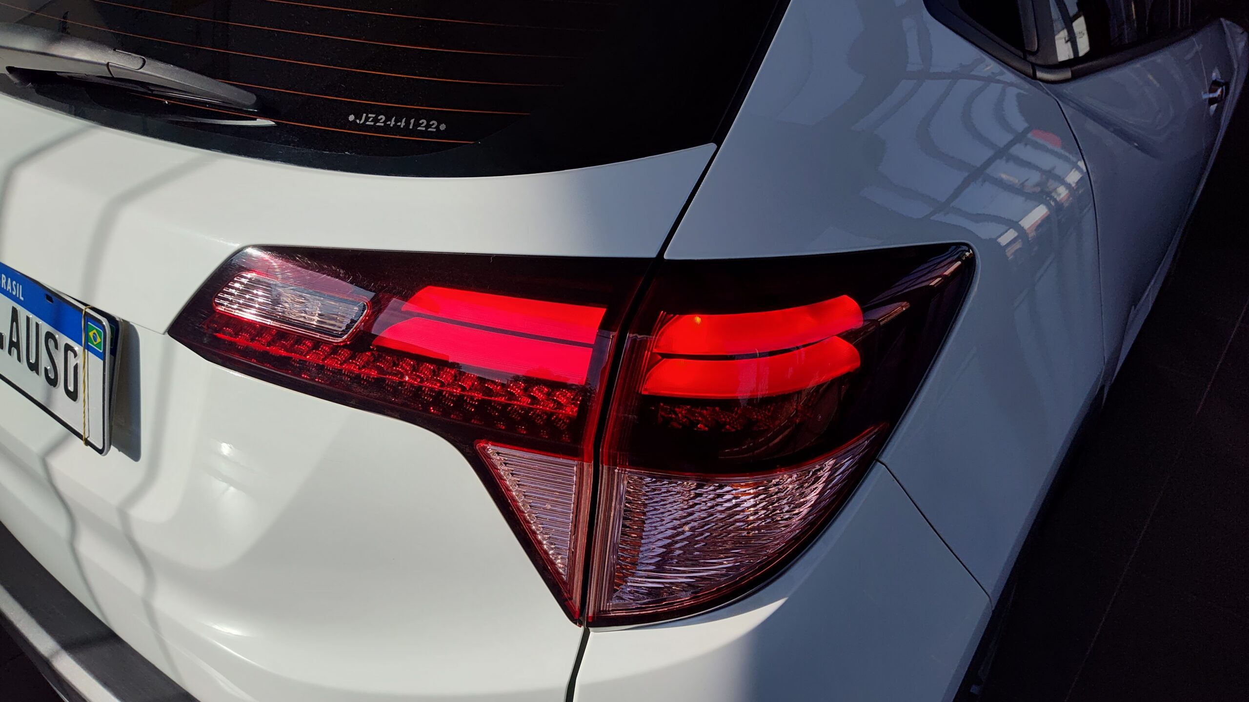 Honda Hr-v - 1.8 16V FLEX TOURING 4P AUTOMÁTICO