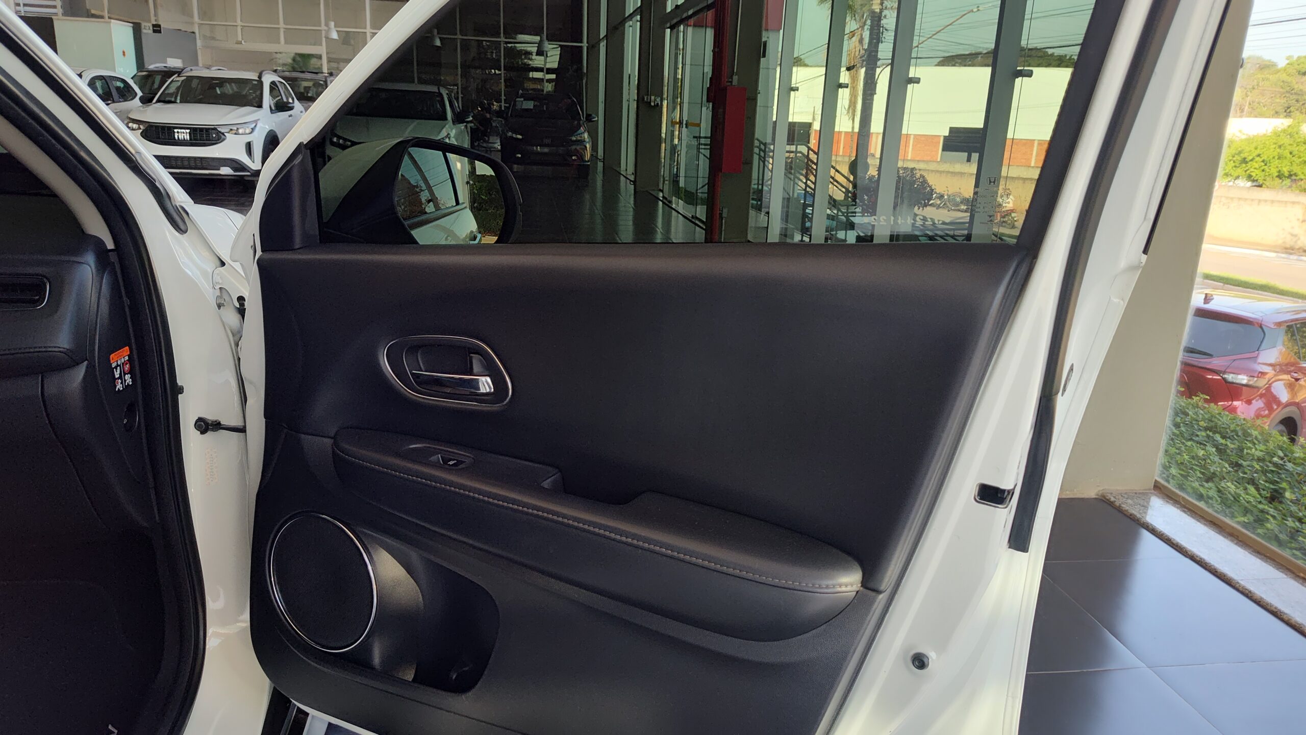 Honda Hr-v - 1.8 16V FLEX TOURING 4P AUTOMÁTICO