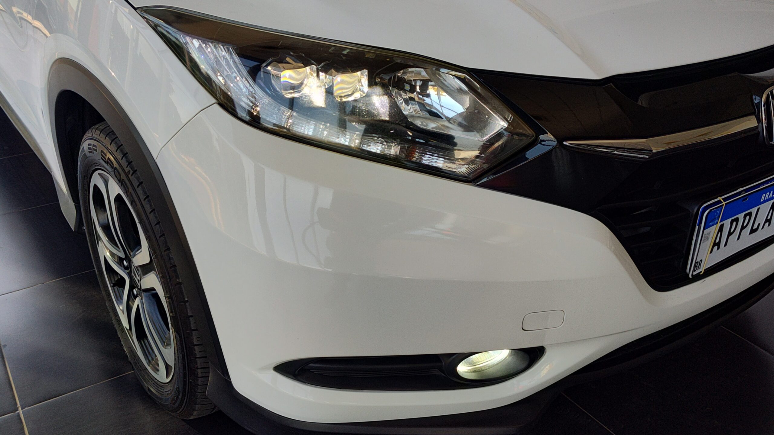 Honda Hr-v - 1.8 16V FLEX TOURING 4P AUTOMÁTICO