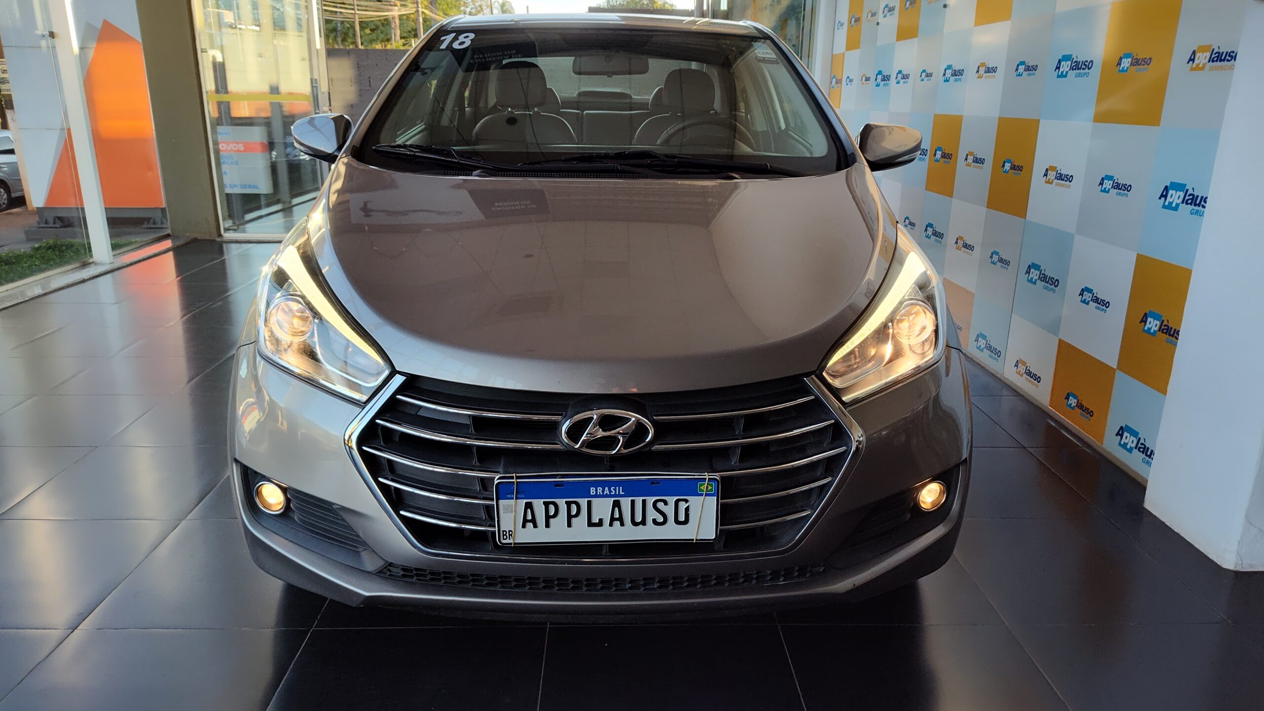 Hyundai Hb20s - 1.6 PREMIUM 16V FLEX 4P AUTOMÁTICO