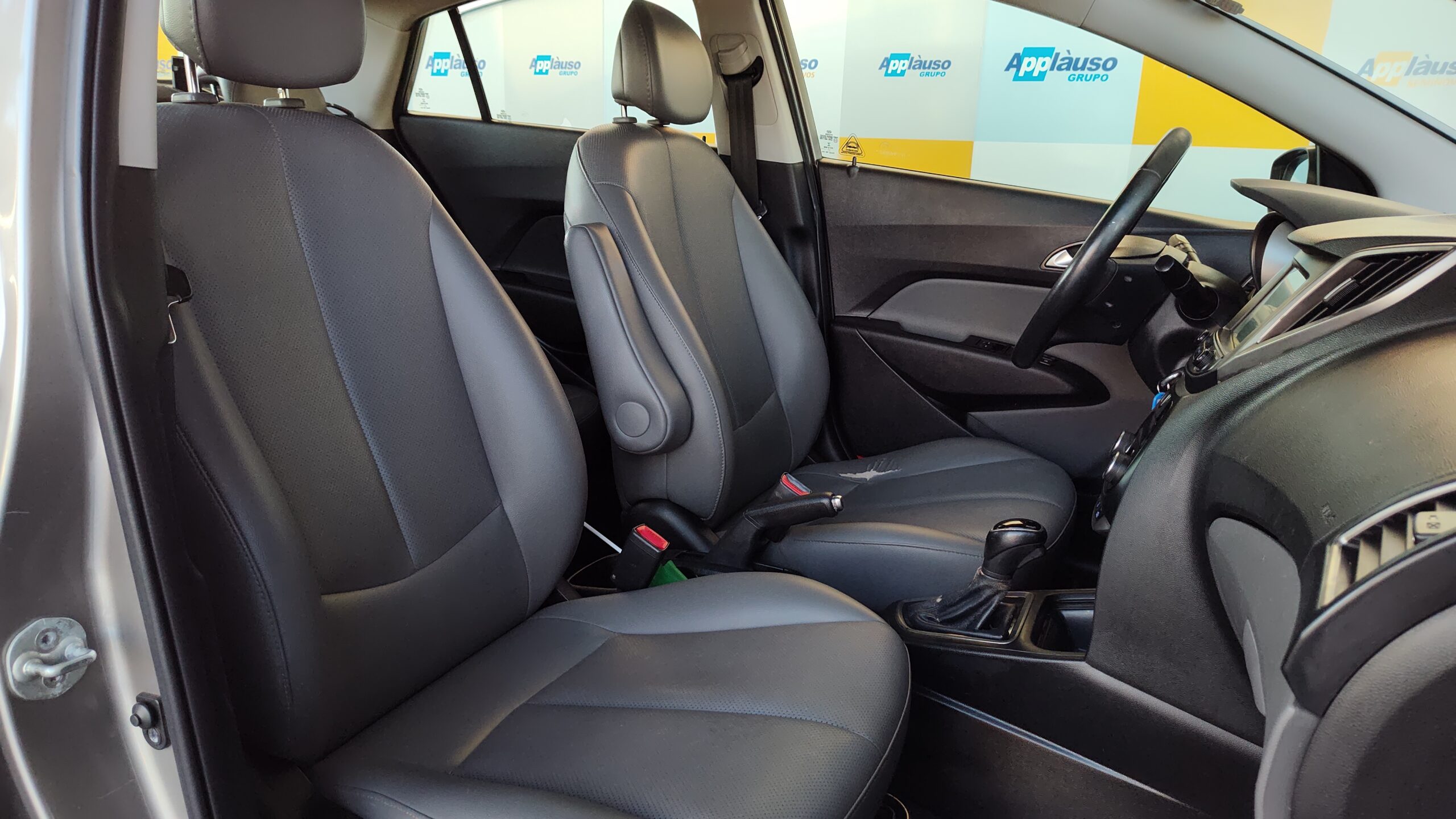 Hyundai Hb20s - 1.6 PREMIUM 16V FLEX 4P AUTOMÁTICO