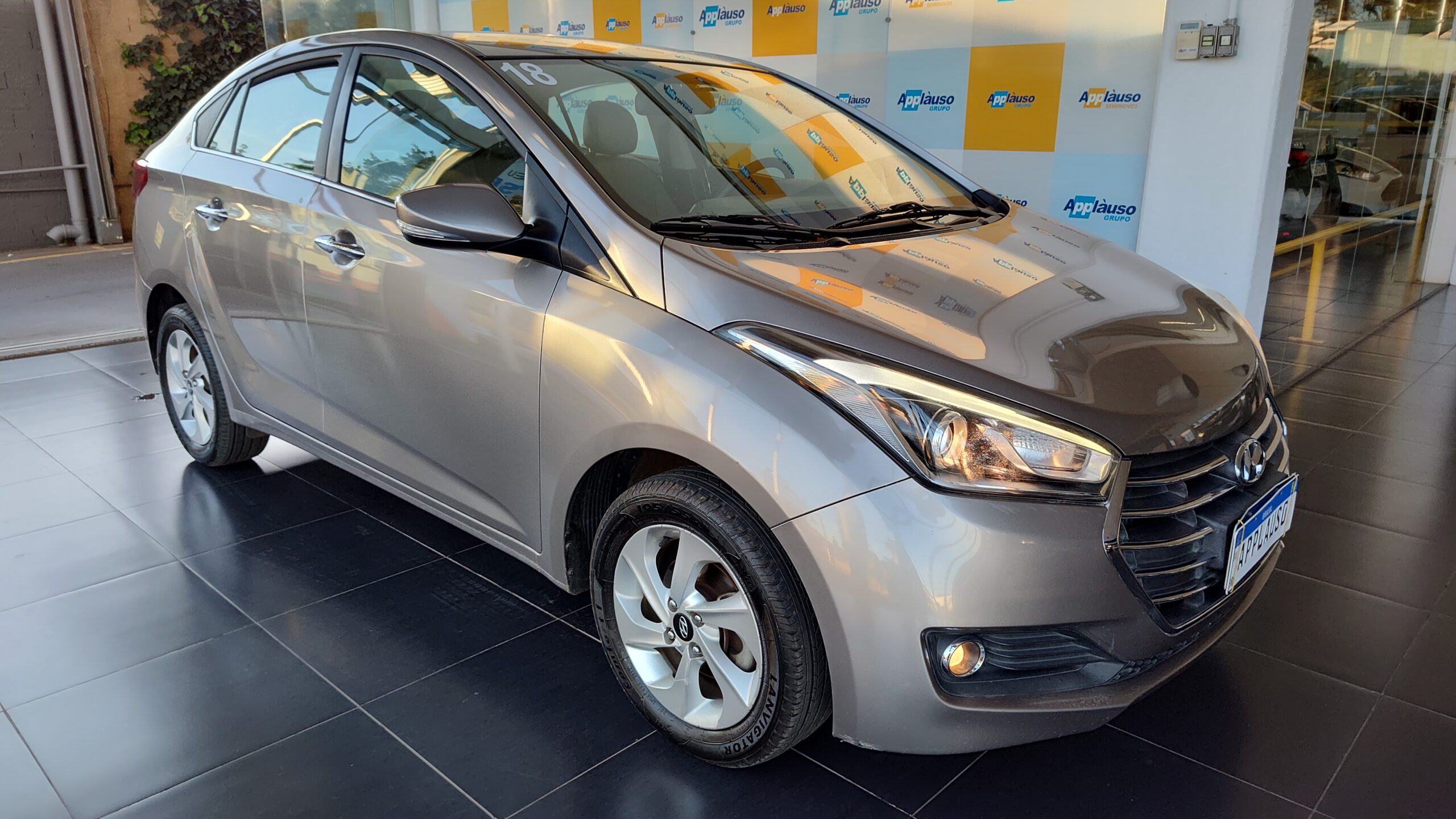 Hyundai Hb20s - 1.6 PREMIUM 16V FLEX 4P AUTOMÁTICO