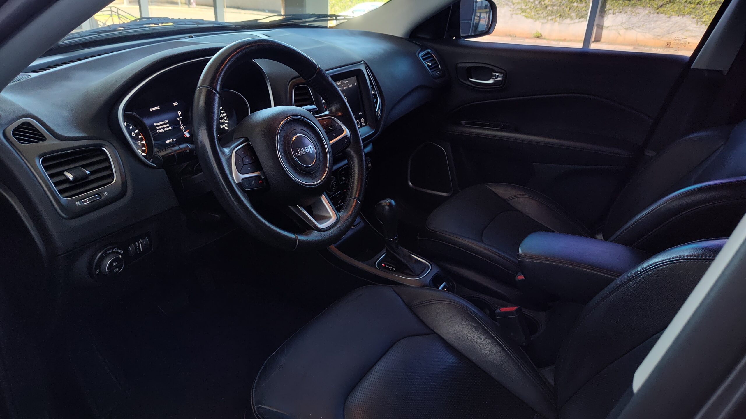 Jeep Compass - 2.0 16V FLEX LIMITED AUTOMÁTICO