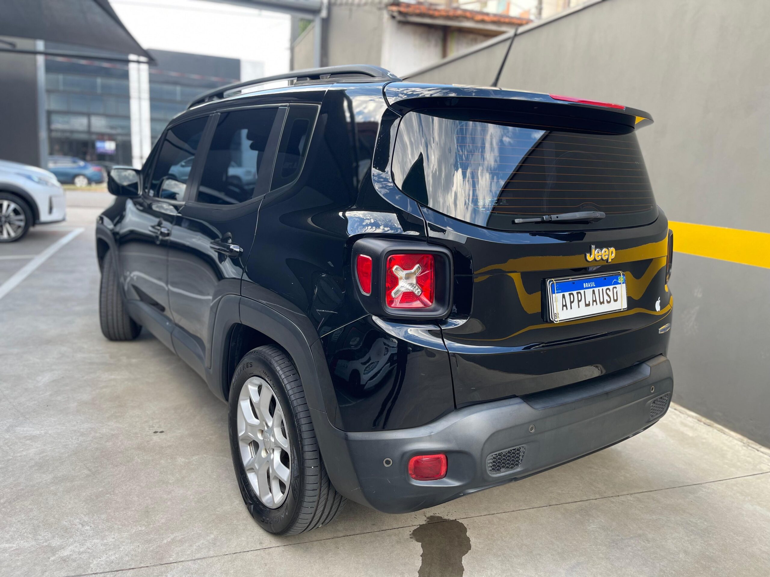 Jeep Renegade - 1.8 16V FLEX LONGITUDE 4P AUTOMÁTICO