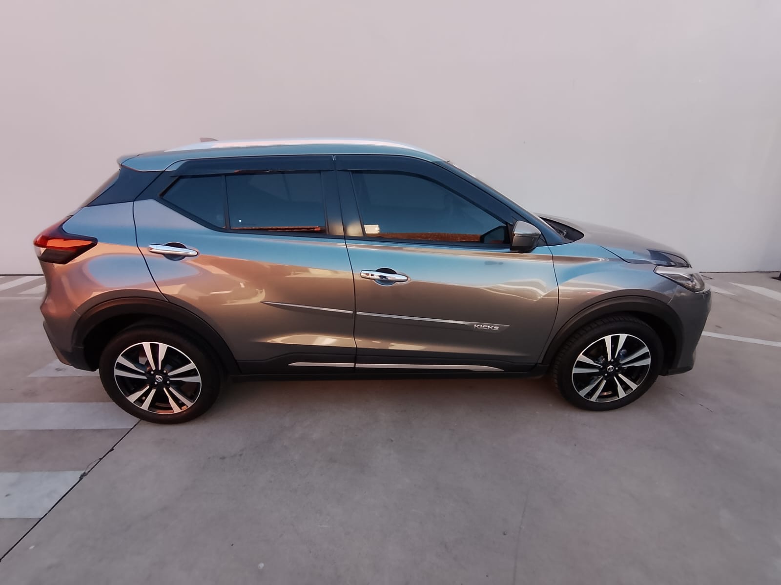 Nissan Kicks - 1.6 16V FLEXSTART EXCLUSIVE XTRONIC