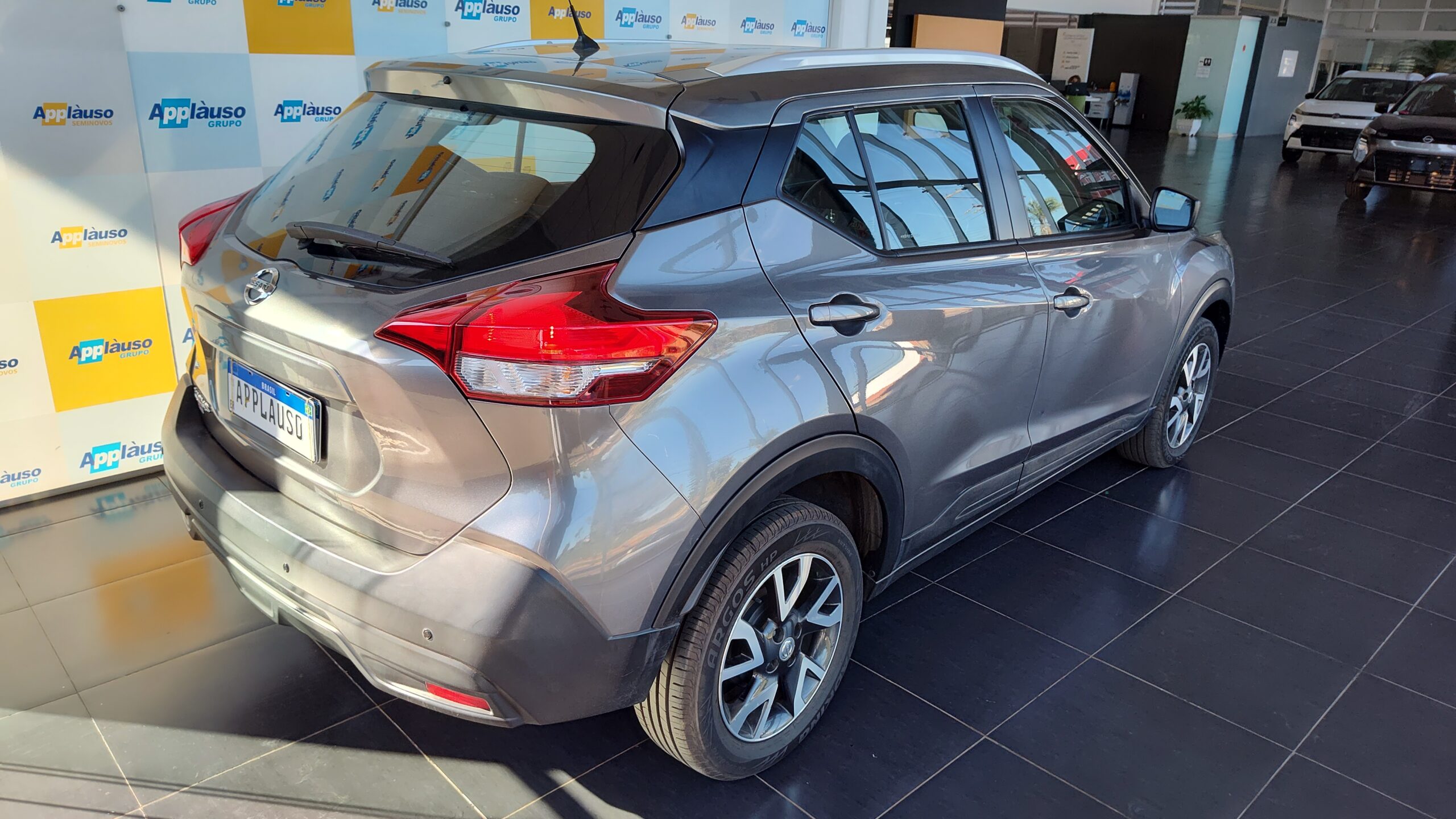 Nissan Kicks - 1.6 16V FLEXSTART S 4P XTRONIC