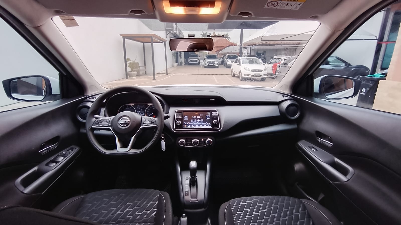 Nissan Kicks - 1.6 16V FLEXSTART SENSE XTRONIC