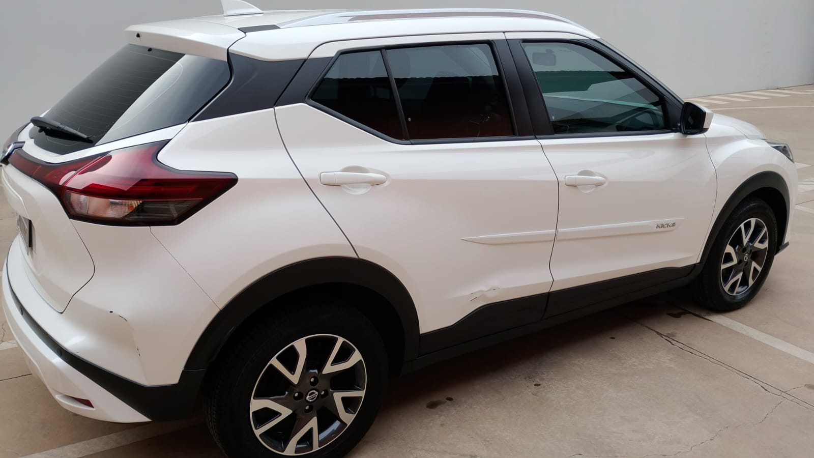 Nissan Kicks - 1.6 16V FLEXSTART SENSE XTRONIC