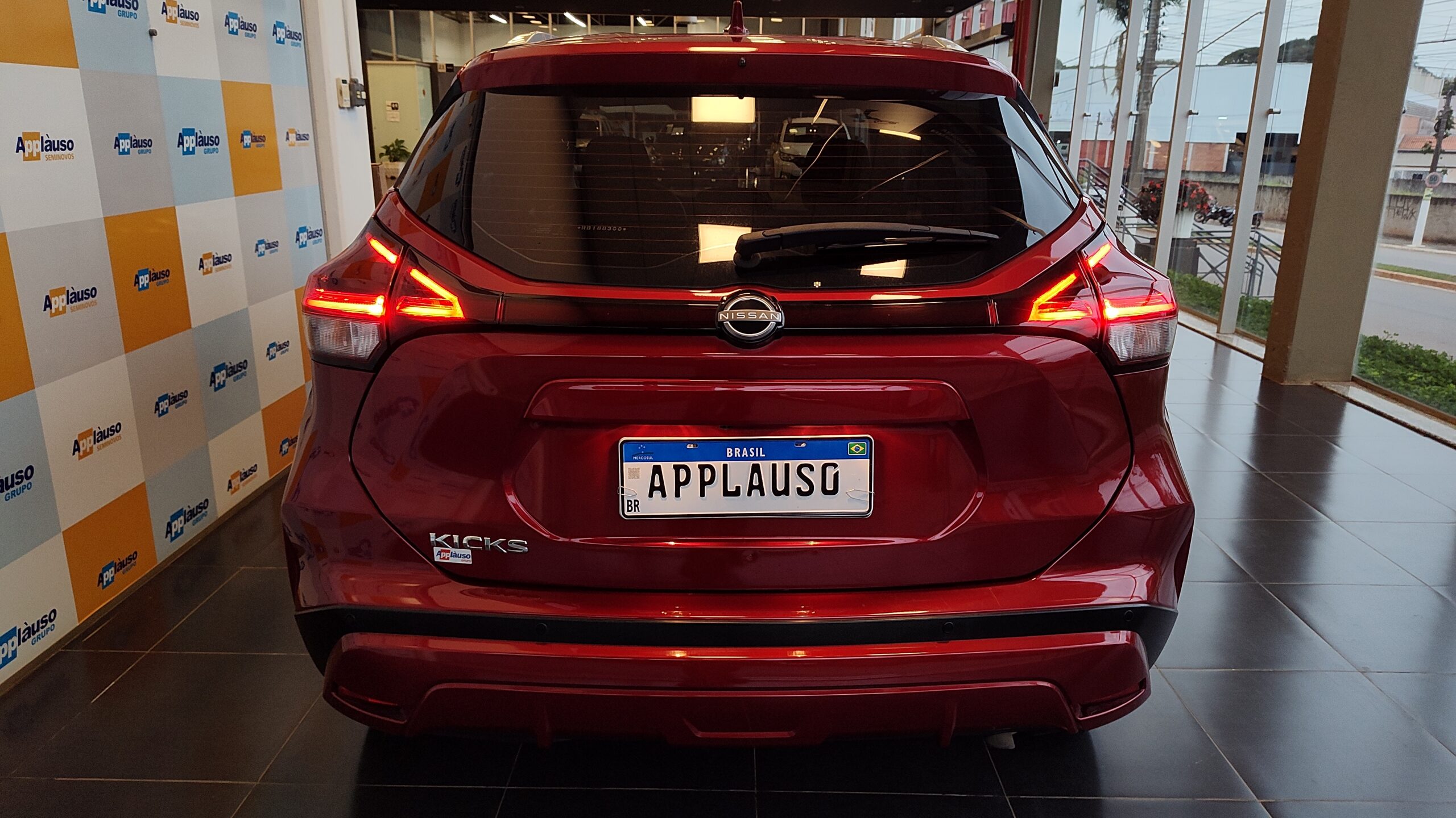 Nissan Kicks - 1.6 16V FLEXSTART SENSE XTRONIC