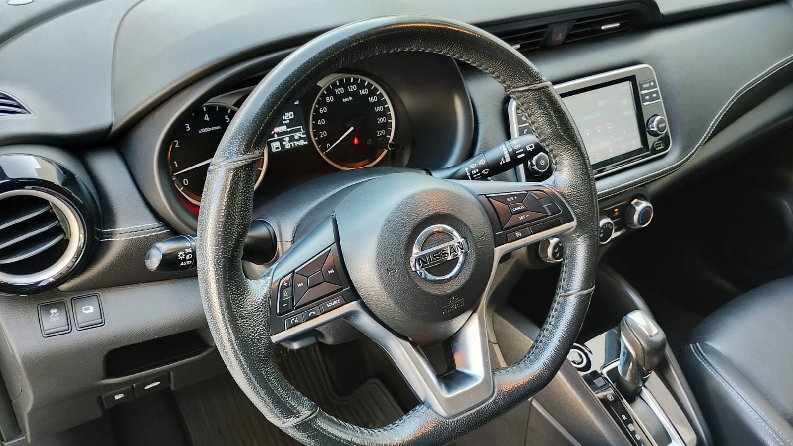 Nissan Kicks - 1.6 16V FLEXSTART SV 4P XTRONIC