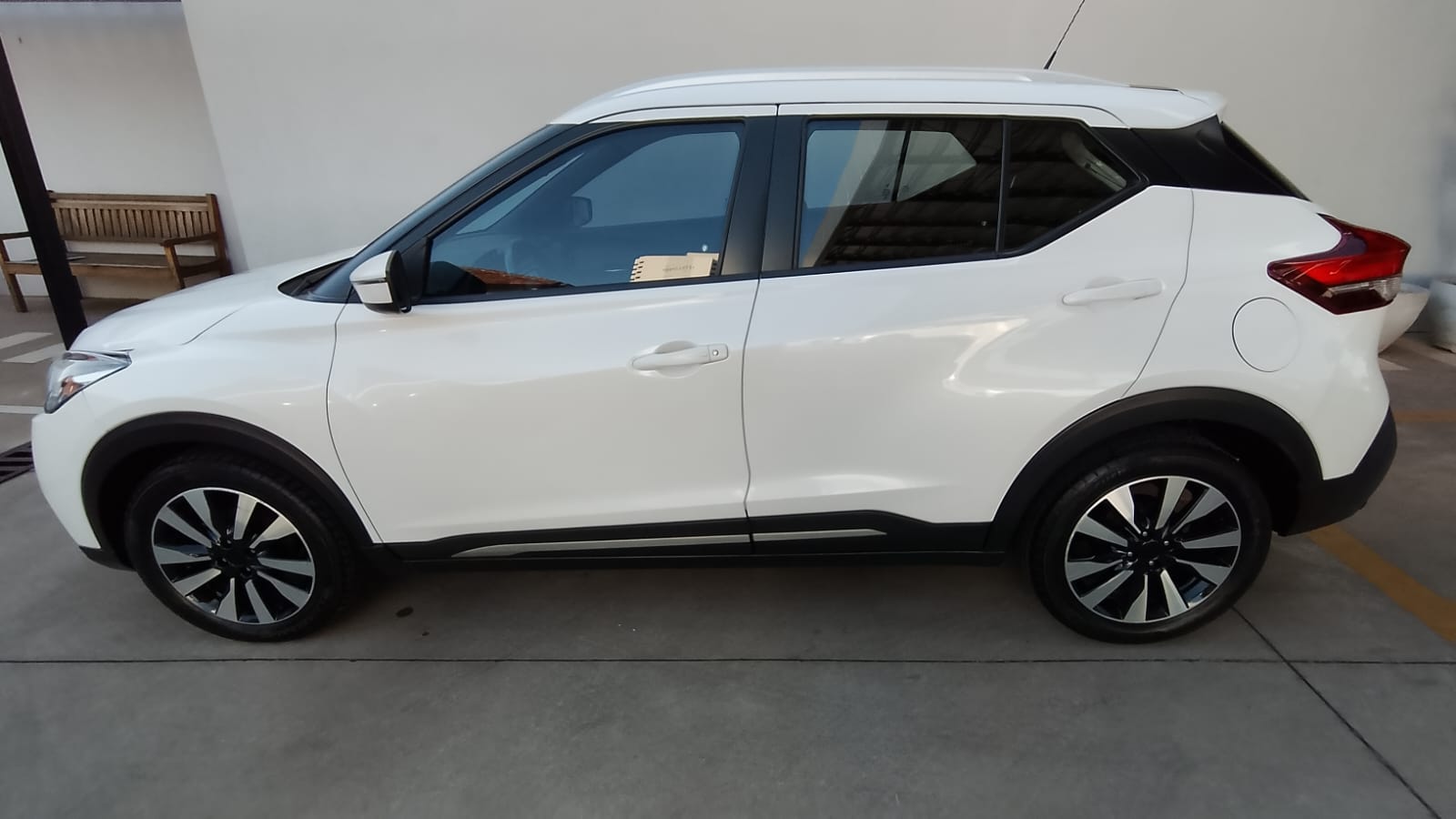 Nissan Kicks - 1.6 16V FLEXSTART SV 4P XTRONIC