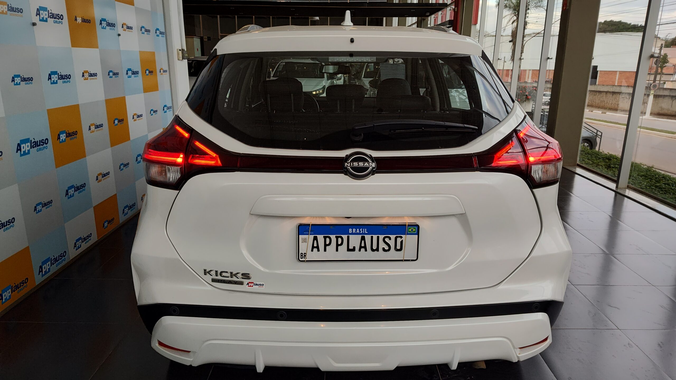 Nissan Kicks Play - 1.6 16V FLEXSTART ADVANCE PLUS XTRONIC