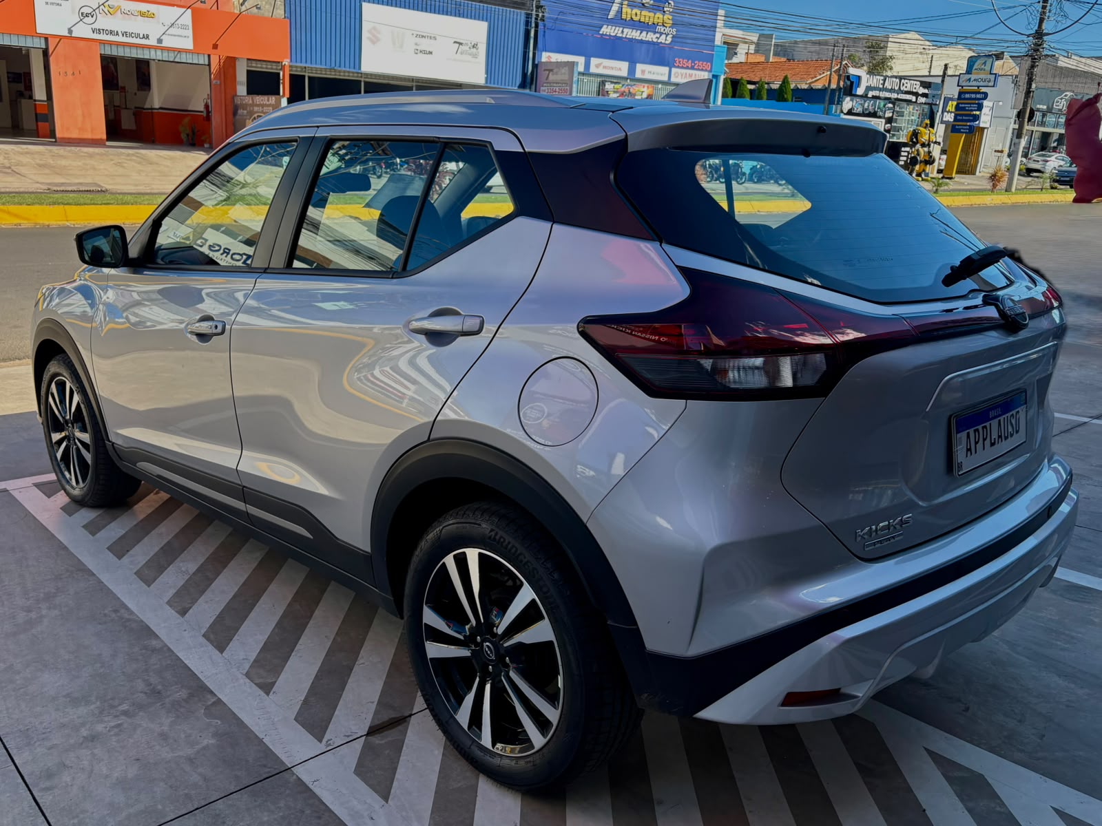 Nissan Kicks Play - 1.6 16V FLEXSTART ADVANCE PLUS XTRONIC