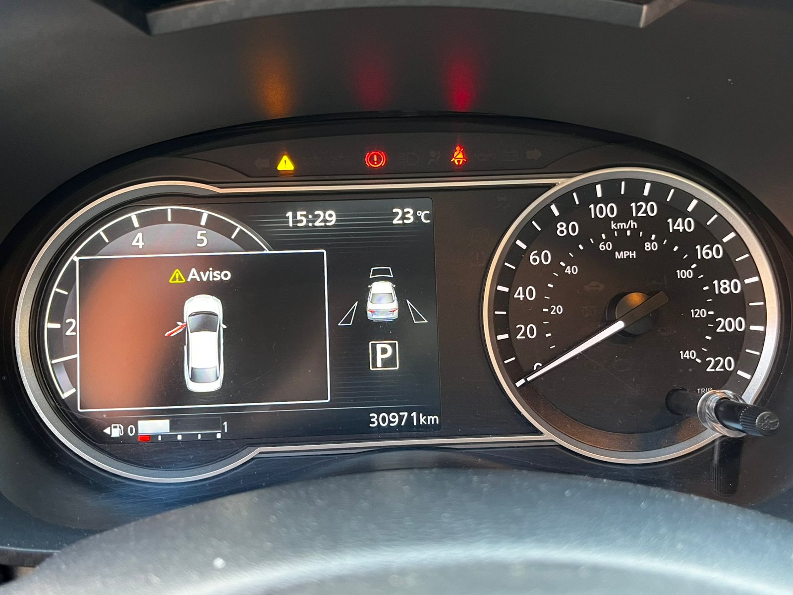 Nissan Versa - 1.6 16V FLEX EXCLUSIVE XTRONIC