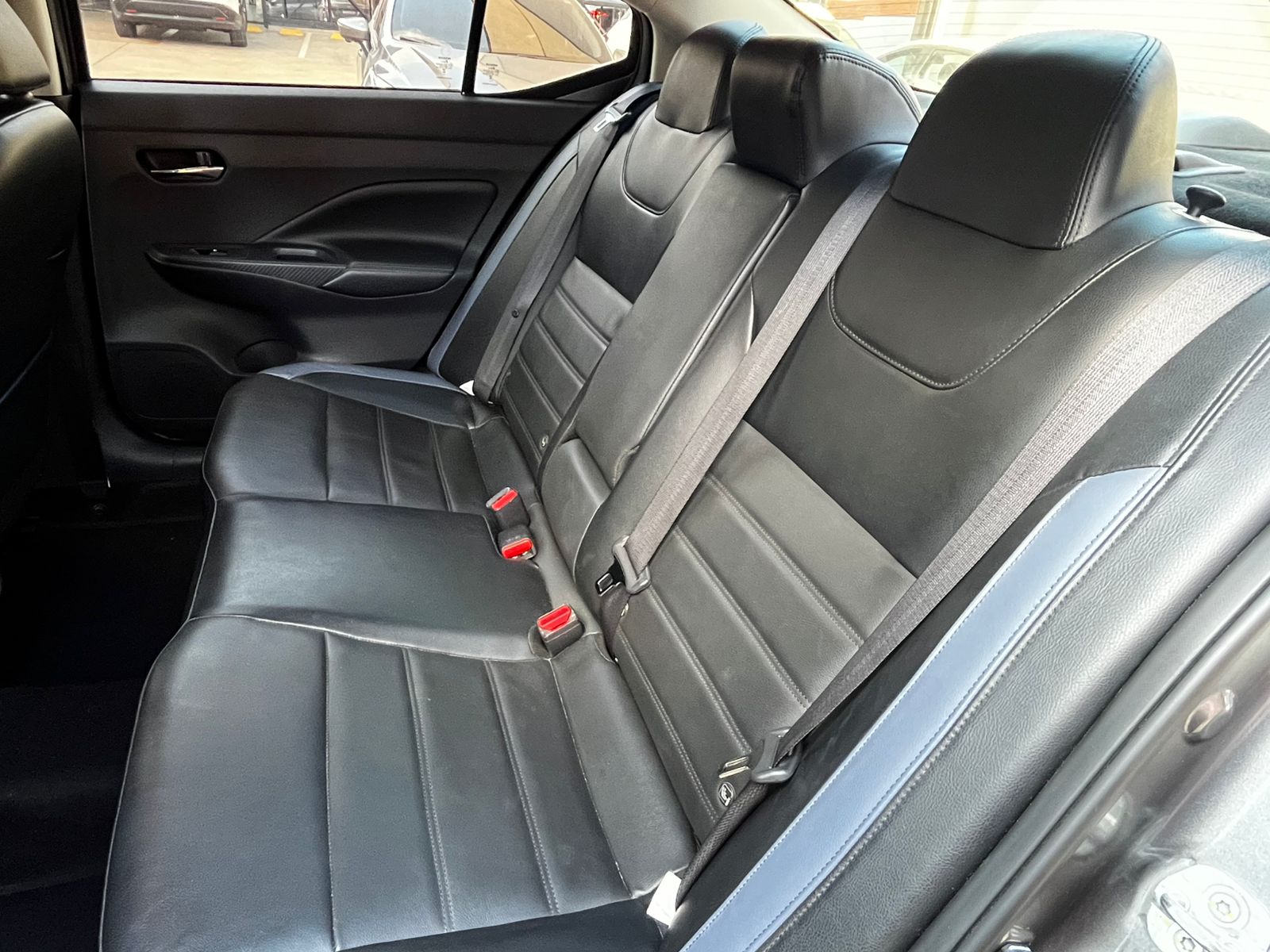 Nissan Versa - 1.6 16V FLEX EXCLUSIVE XTRONIC
